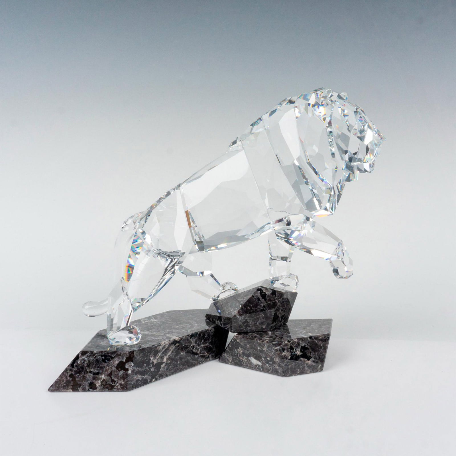 Swarovski Crystal Figurine, The Brave and Proud Lion (1 of 5)