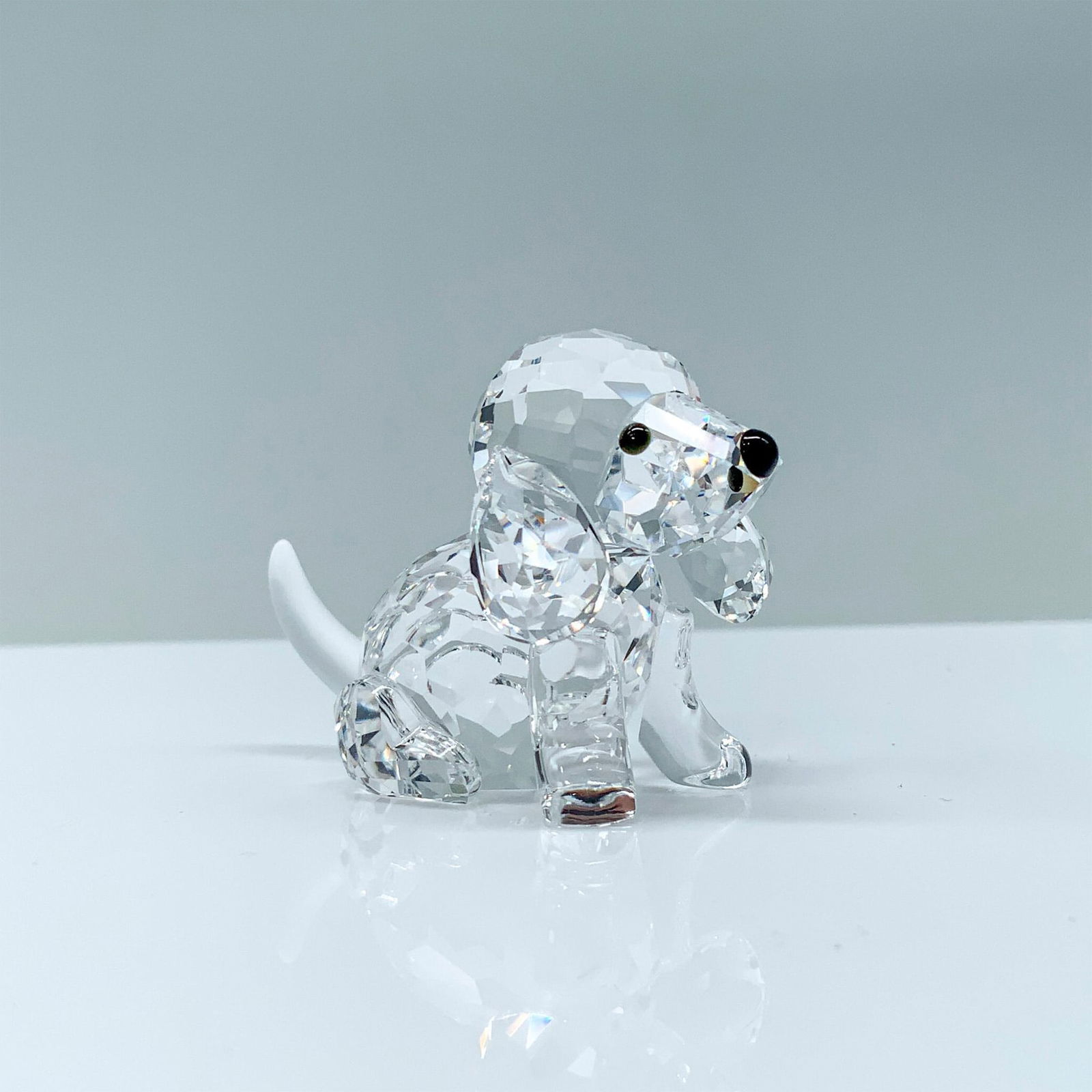Swarovski Crystal Figurine, Sitting Beagle (1 of 4)