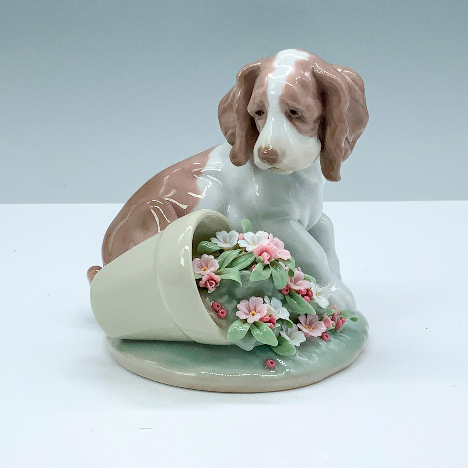 It Wasn't Me! 1007672 - Lladro Porcelain Figurine (1 of 4)