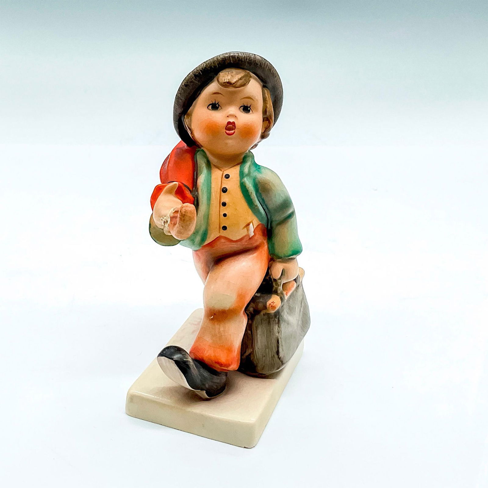 Goebel Hummel Porcelain Figurine, Merry Wanderer (1 of 3)