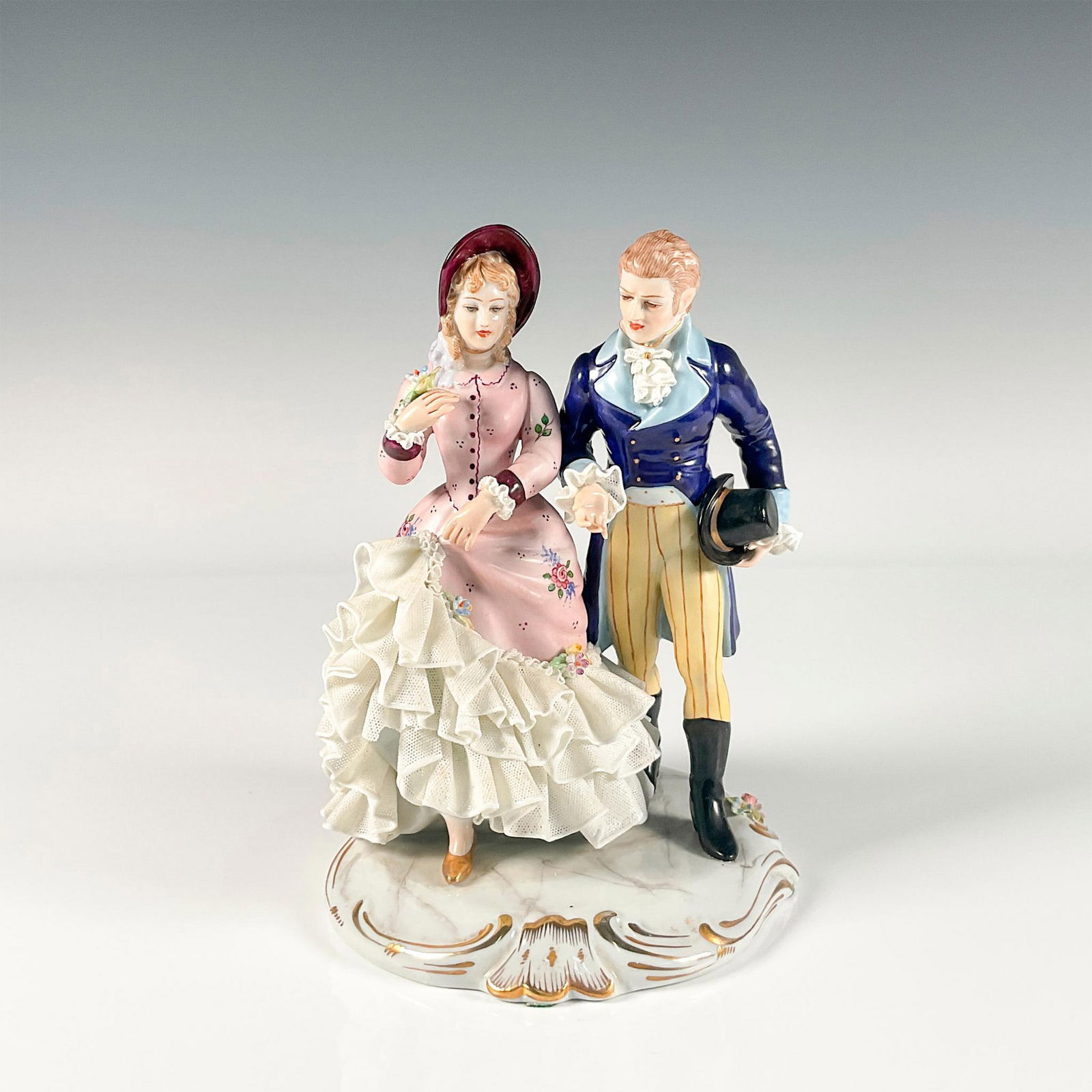 San Marco Capodimonte Italian Porcelain Couple Lace Figurine (1 of 4)
