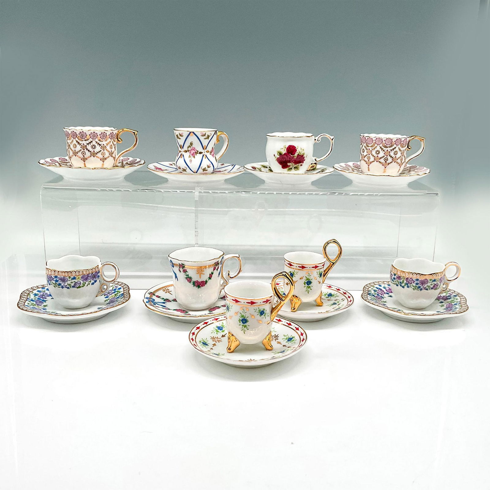 9pc Bon Noel Miniature Teacups with Saucers (1 of 2)