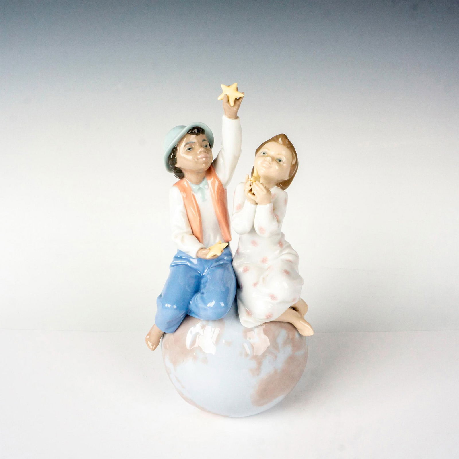 A World of Love 1006353 - Lladro Porcelain Figurine (1 of 4)