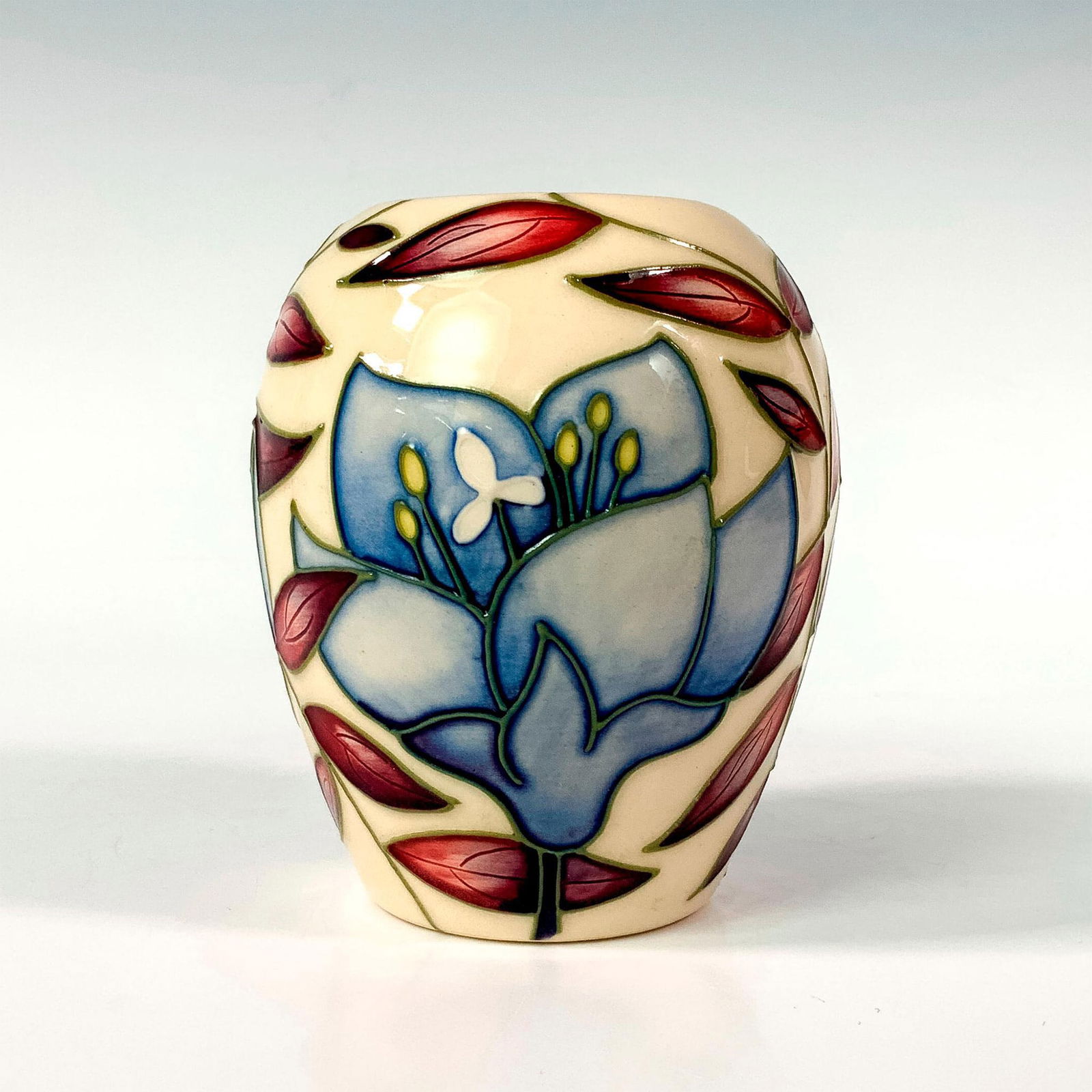 Moorcroft Pottery Jacobs Ladder Vase (1 of 3)