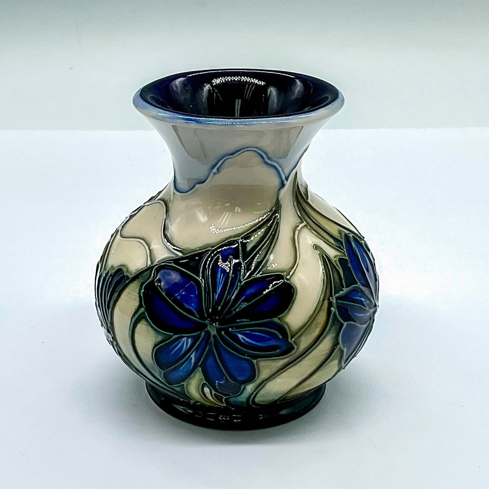 Moorcroft Pottery Blue Floral Vase (1 of 3)