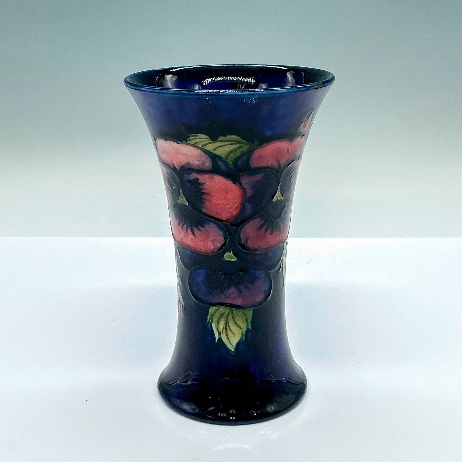 Moorcroft Pottery Vase, Pansy (1 of 3)