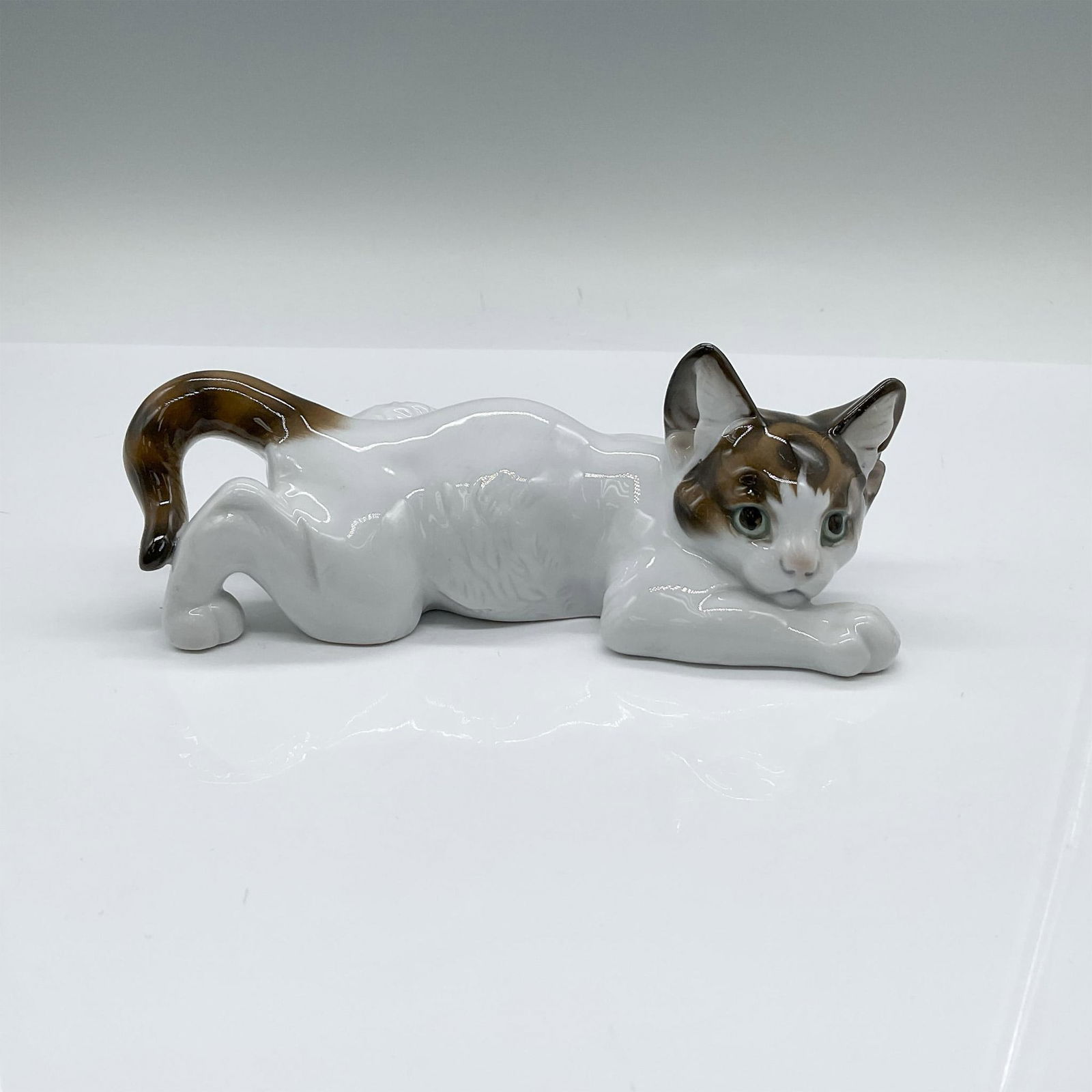 Rosenthal Theodor Karner Porcelain Kitten Figurine (1 of 3)