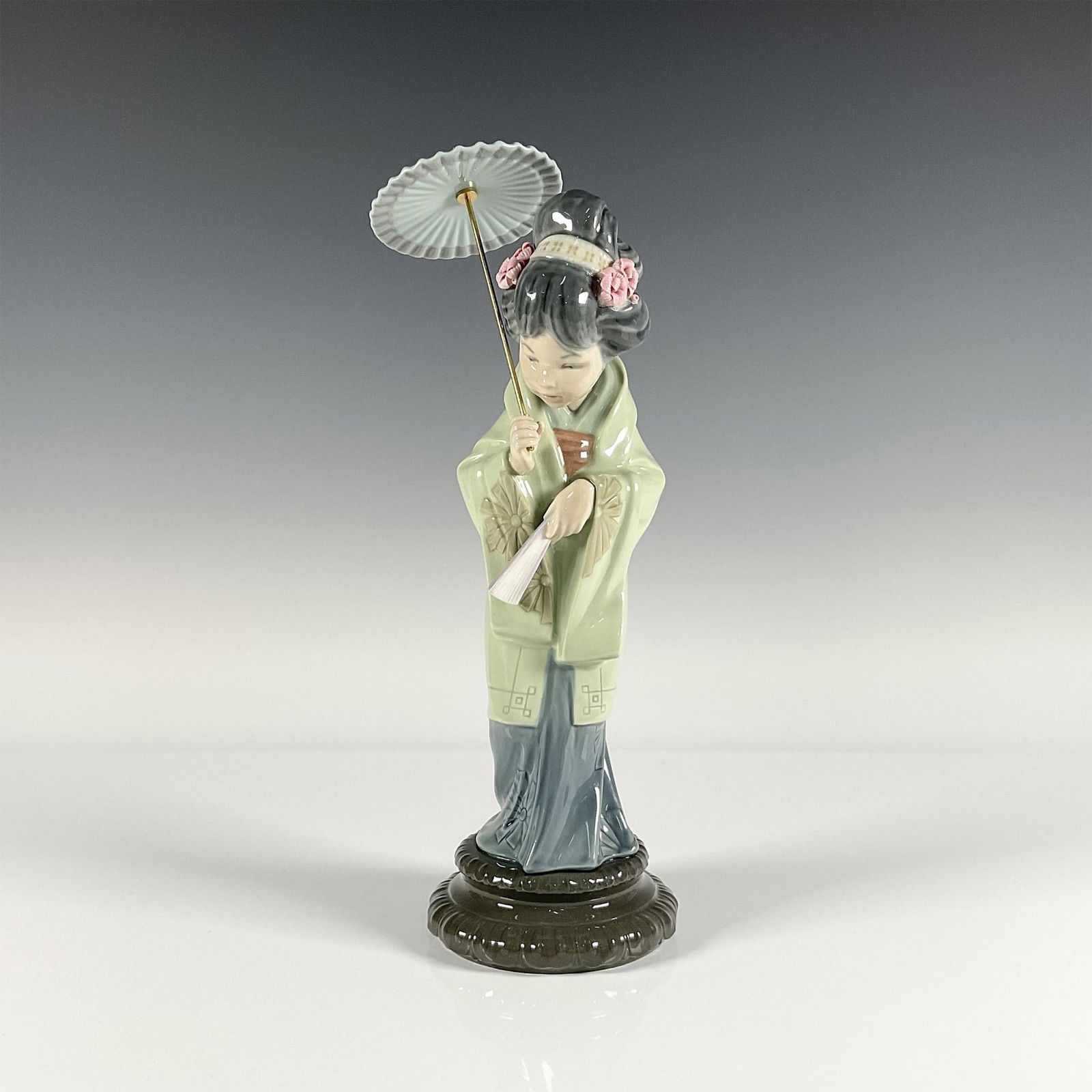 Oriental Spring 1004988 - Lladro Porcelain Figurine (1 of 3)