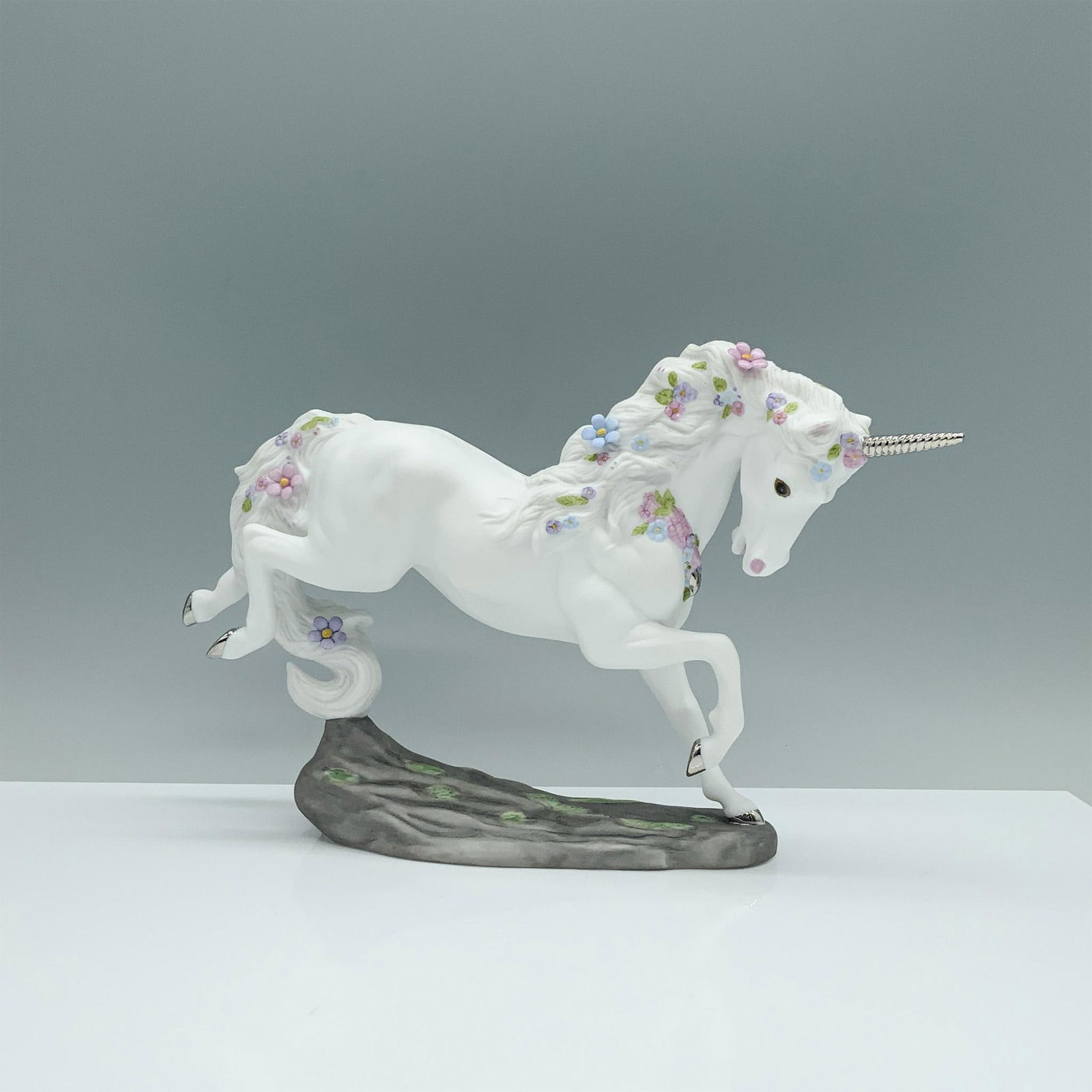 Princeton Gallery Unicorn Figurine, Loves Delight (1 of 3)