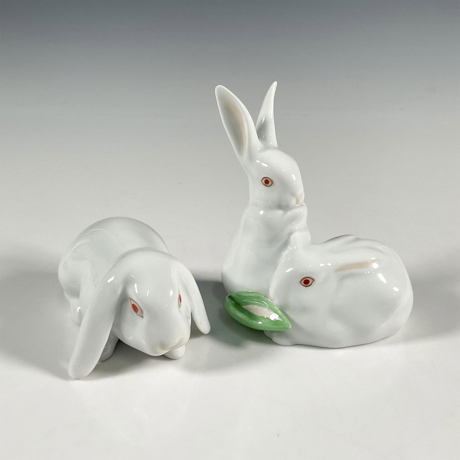 2 Herend Hand Painted Porcelain Bunny Rabbit Figurines (1 of 3)