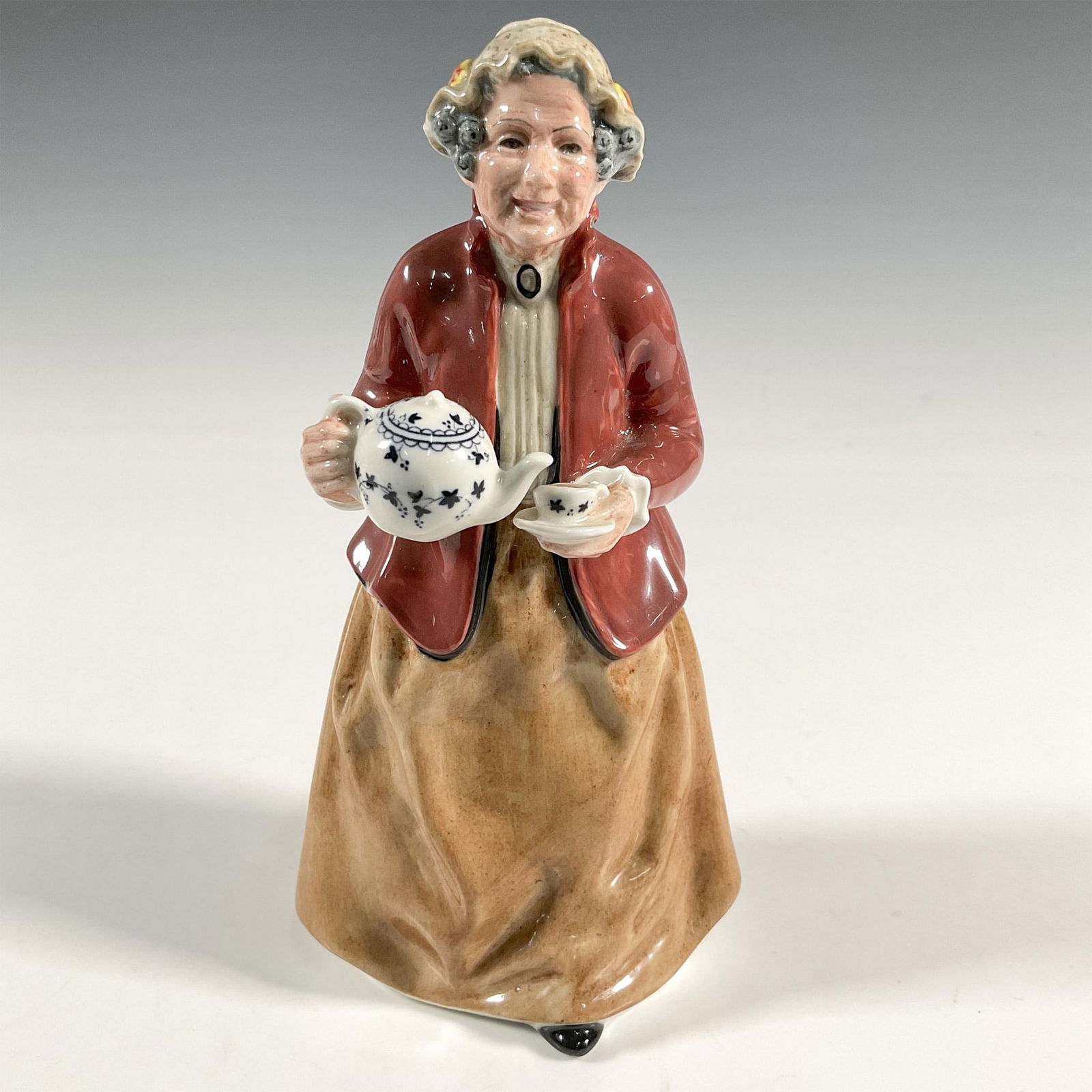 Teatime - HN2255 - Royal Doulton Figurine (1 of 3)