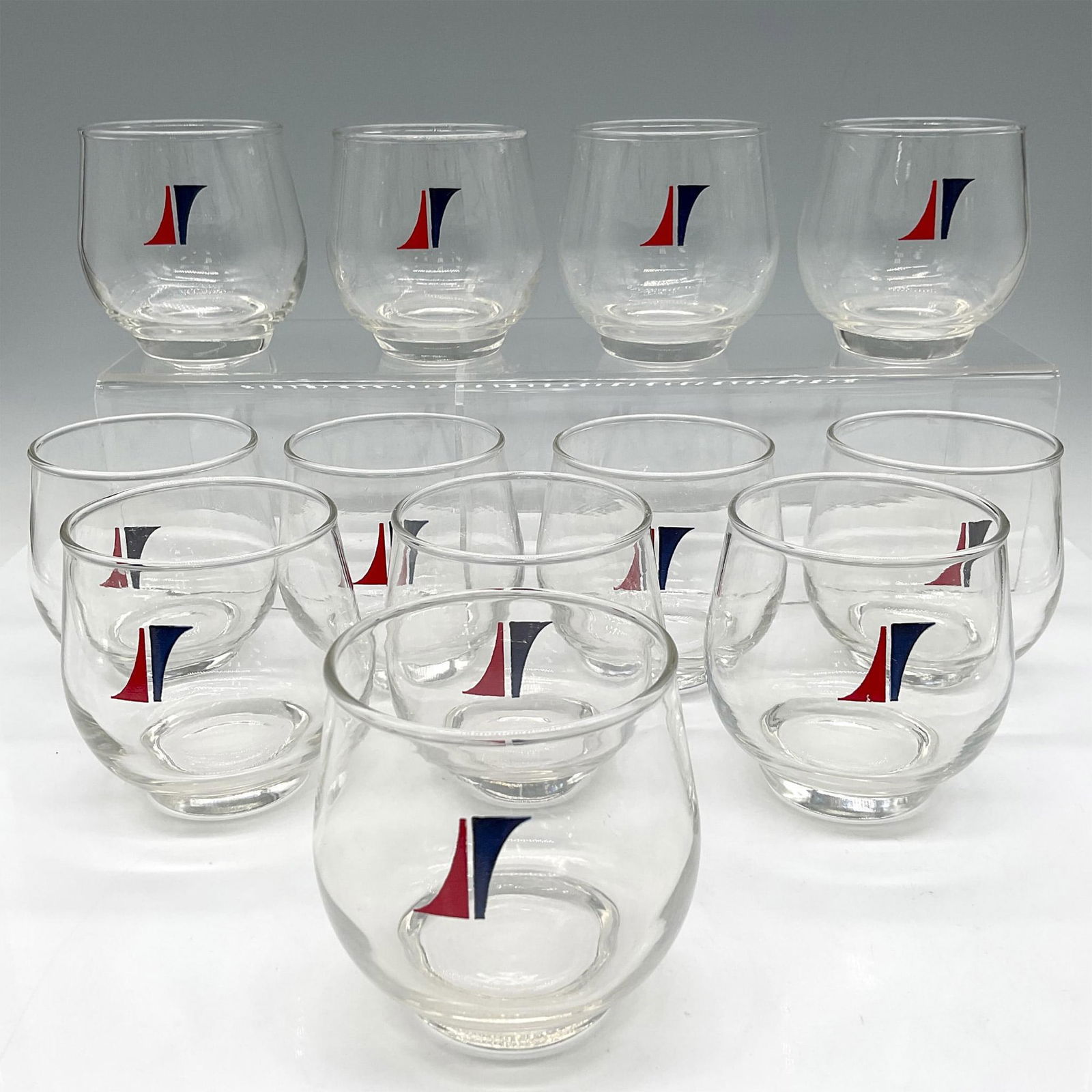 12pc Collectible Airline Memorabilia Cocktail Glasses (1 of 2)