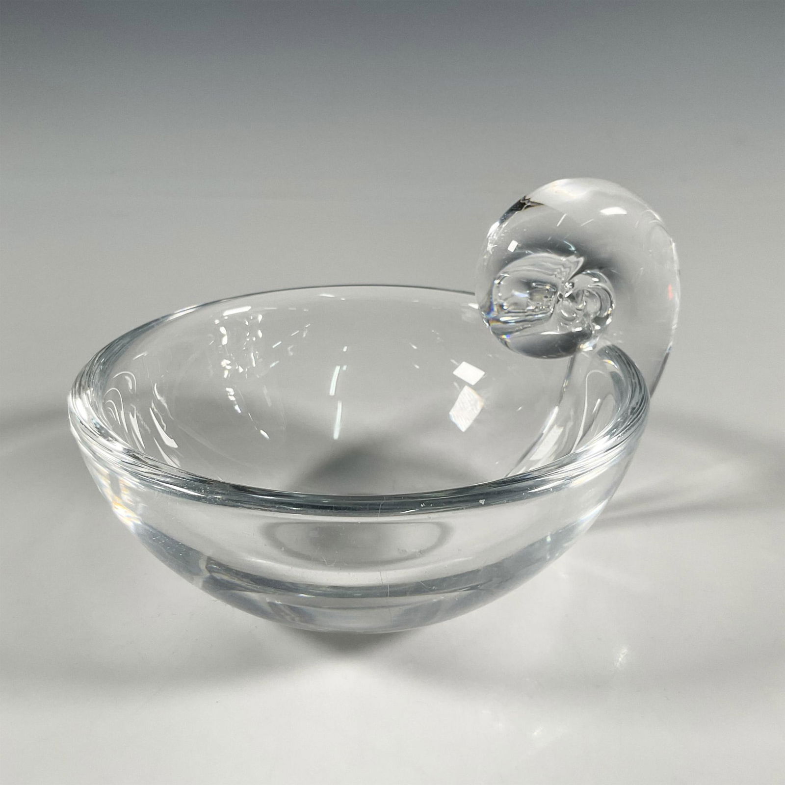Steuben Art Glass Bowl with Snail Handle by John Dreves (1 of 4)