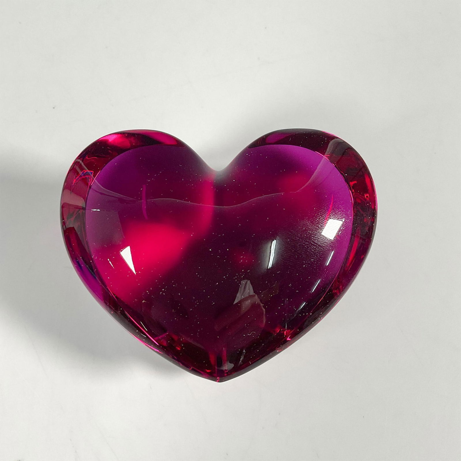 Baccarat Crystal Pink Heart Paperweight (1 of 4)