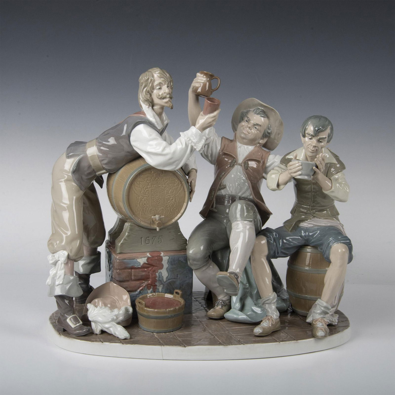 Lladro Porcelain Figural Grouping, Happy Tavern Drinkers 1004956 (1 of 6)