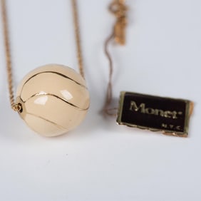 Vintage Monet Necklace with Pendant