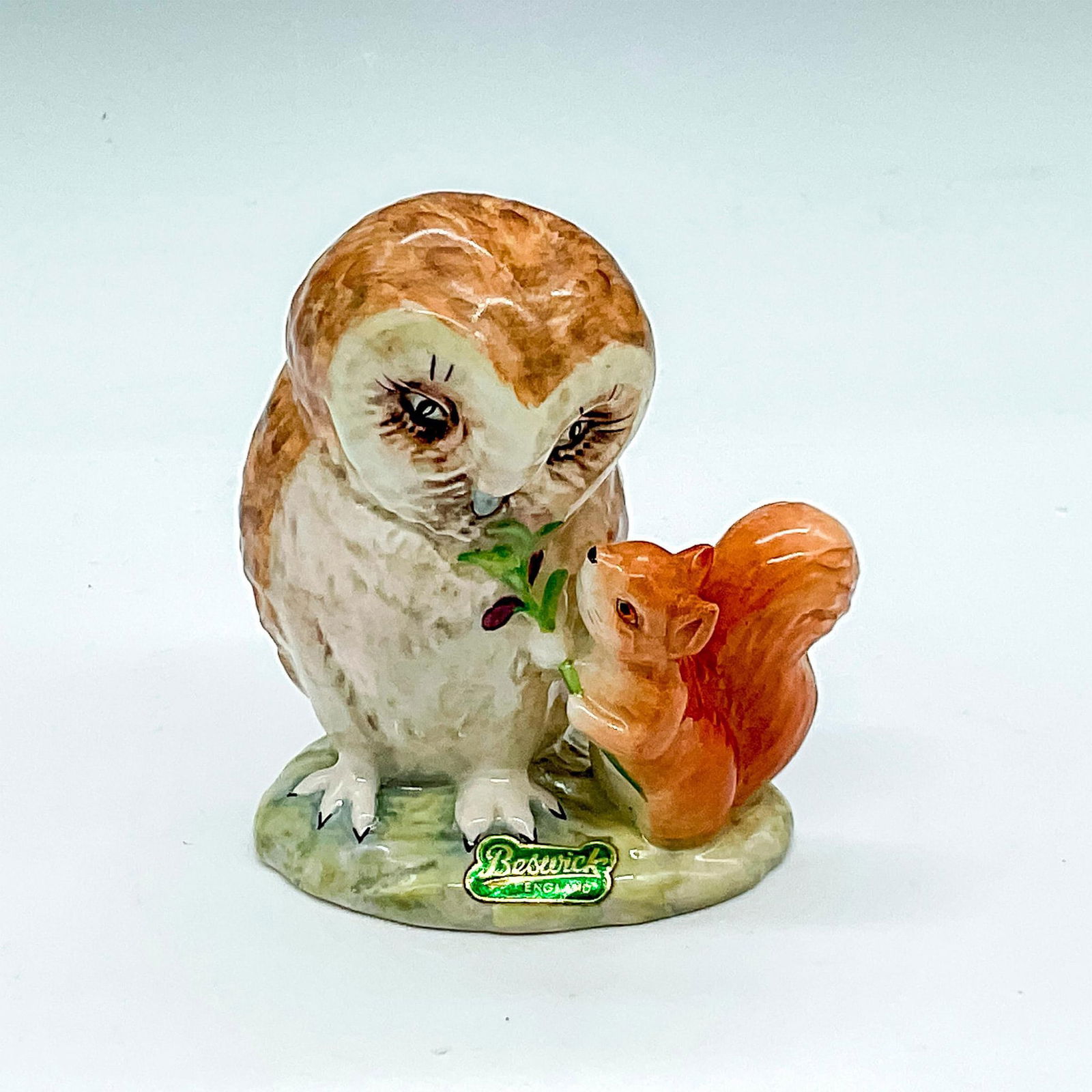 Beswick Beatrix Potter's Figurine, Old Mr. Brown (1 of 3)