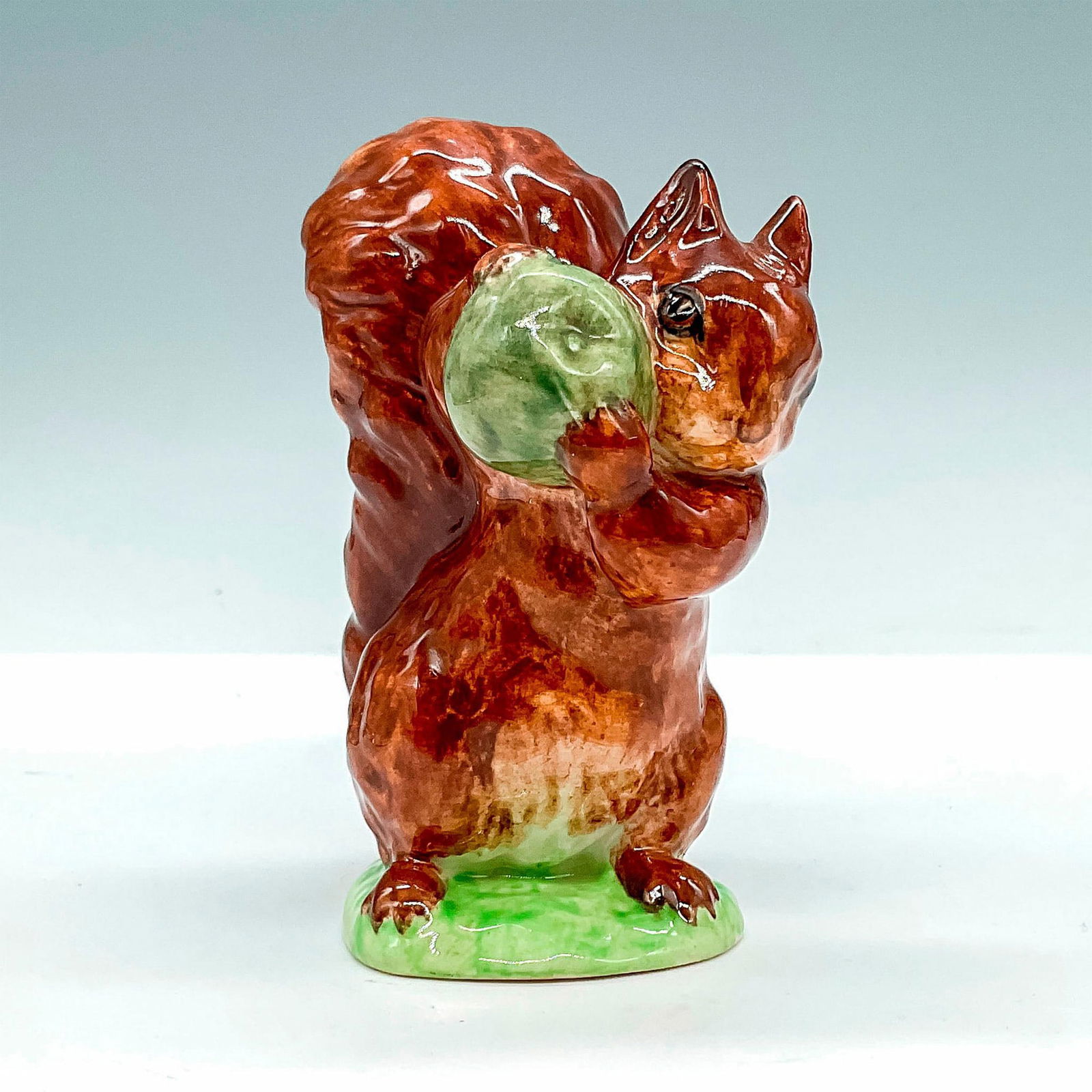 Beswick Beatrix Potter's Figurine, Squirrel Nutkin (1 of 3)