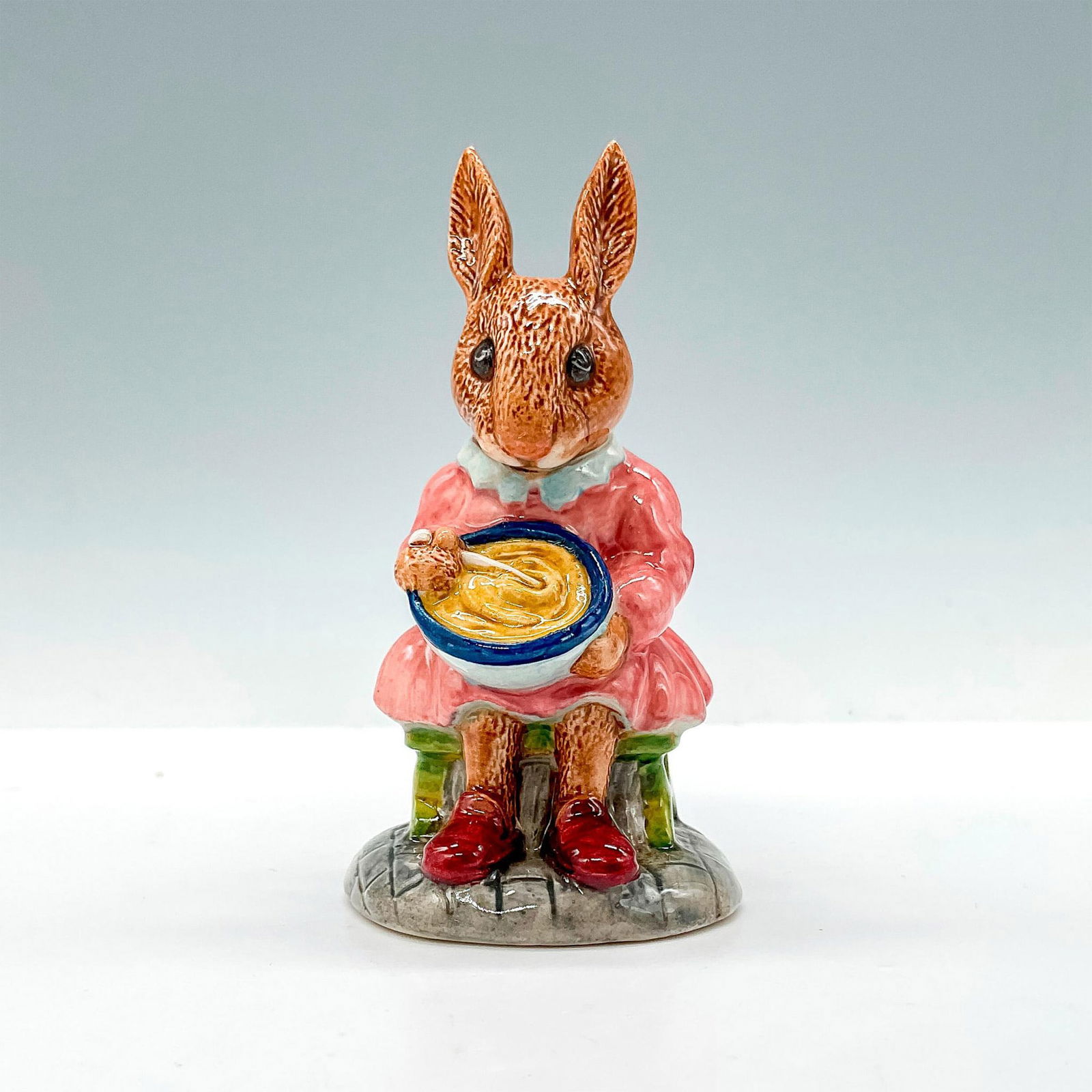Buntie Helping Mother DB2 - Royal Doulton Bunnykins (1 of 3)