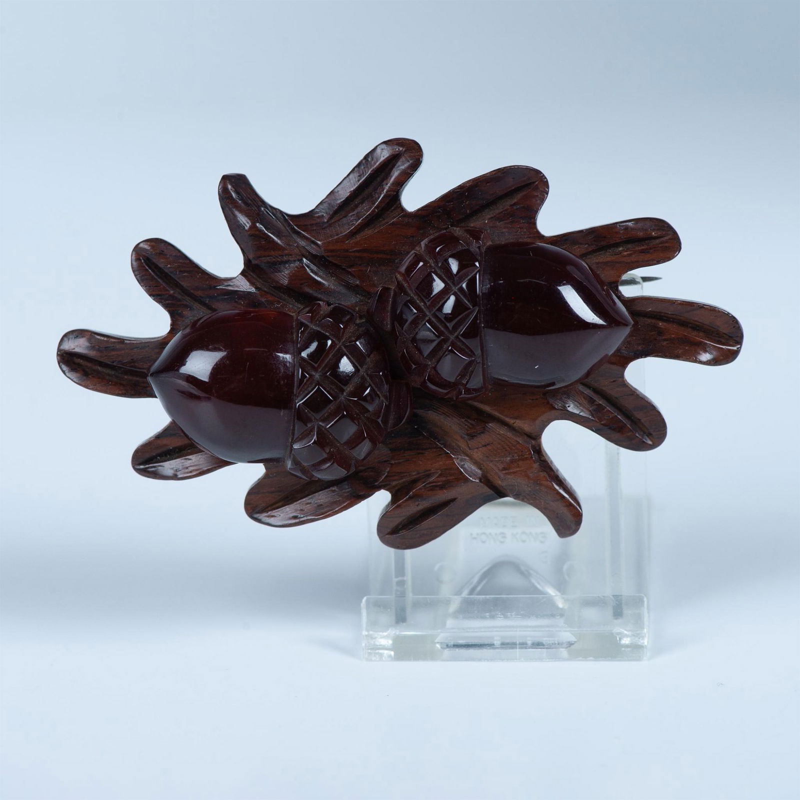 Large Vintage Carved Wood and Bakelite Acorn Brooch (1 of 3)