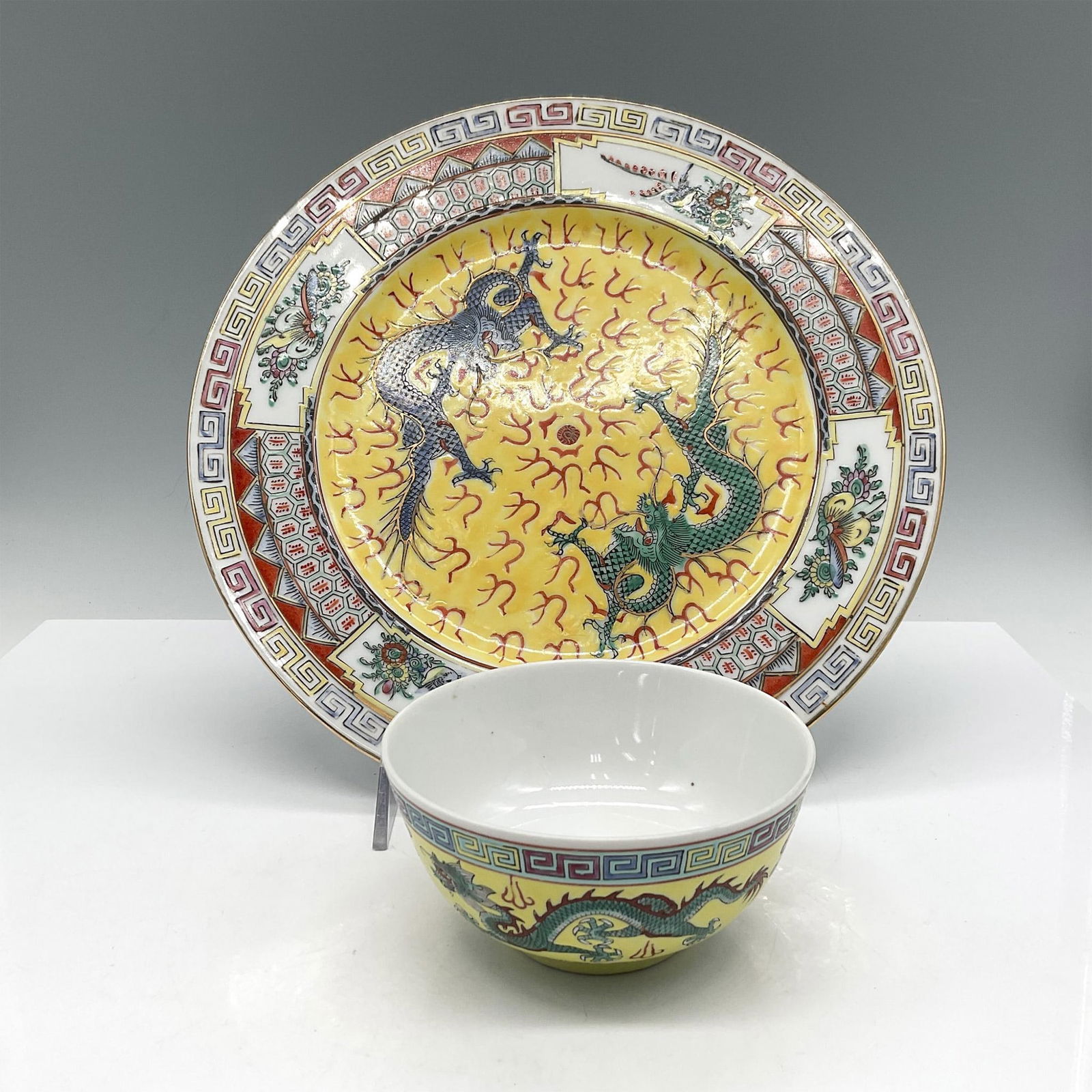 2pc Chinese Porcelain Famille Juane Dragon Ware (1 of 3)