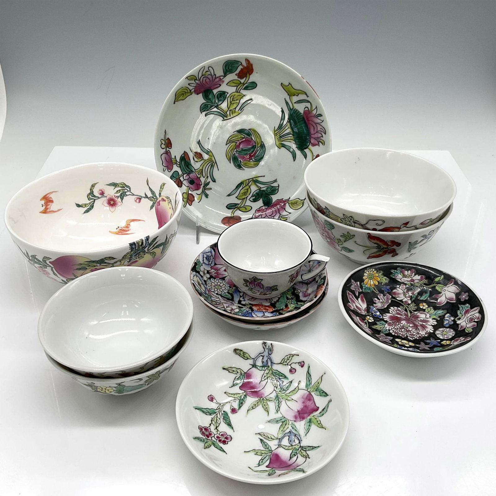 11pc Mixed Chinese Porcelain Dishes (1 of 2)
