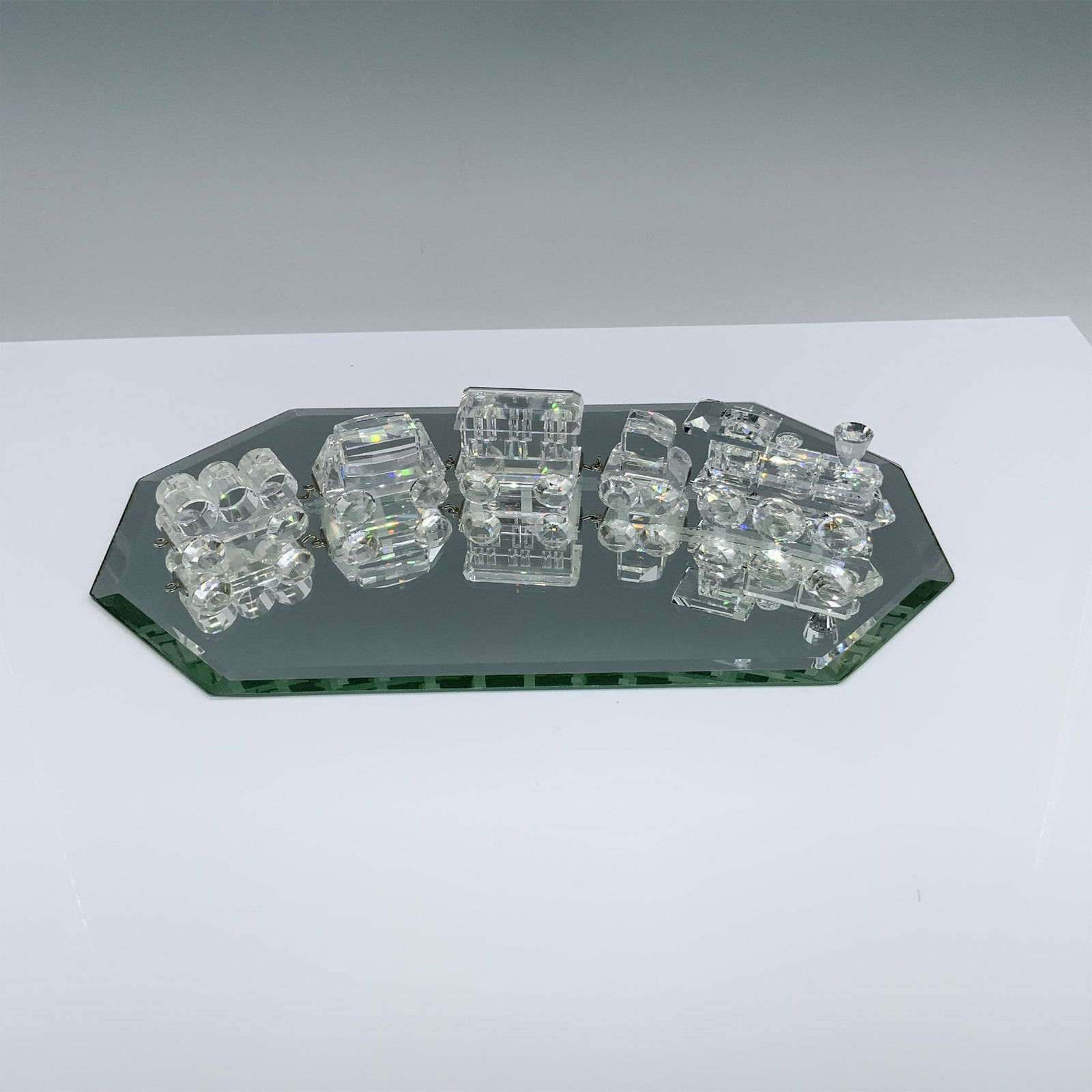 6pc Swarovski Crystal Train Set Figurines + Mirror Base (1 of 4)
