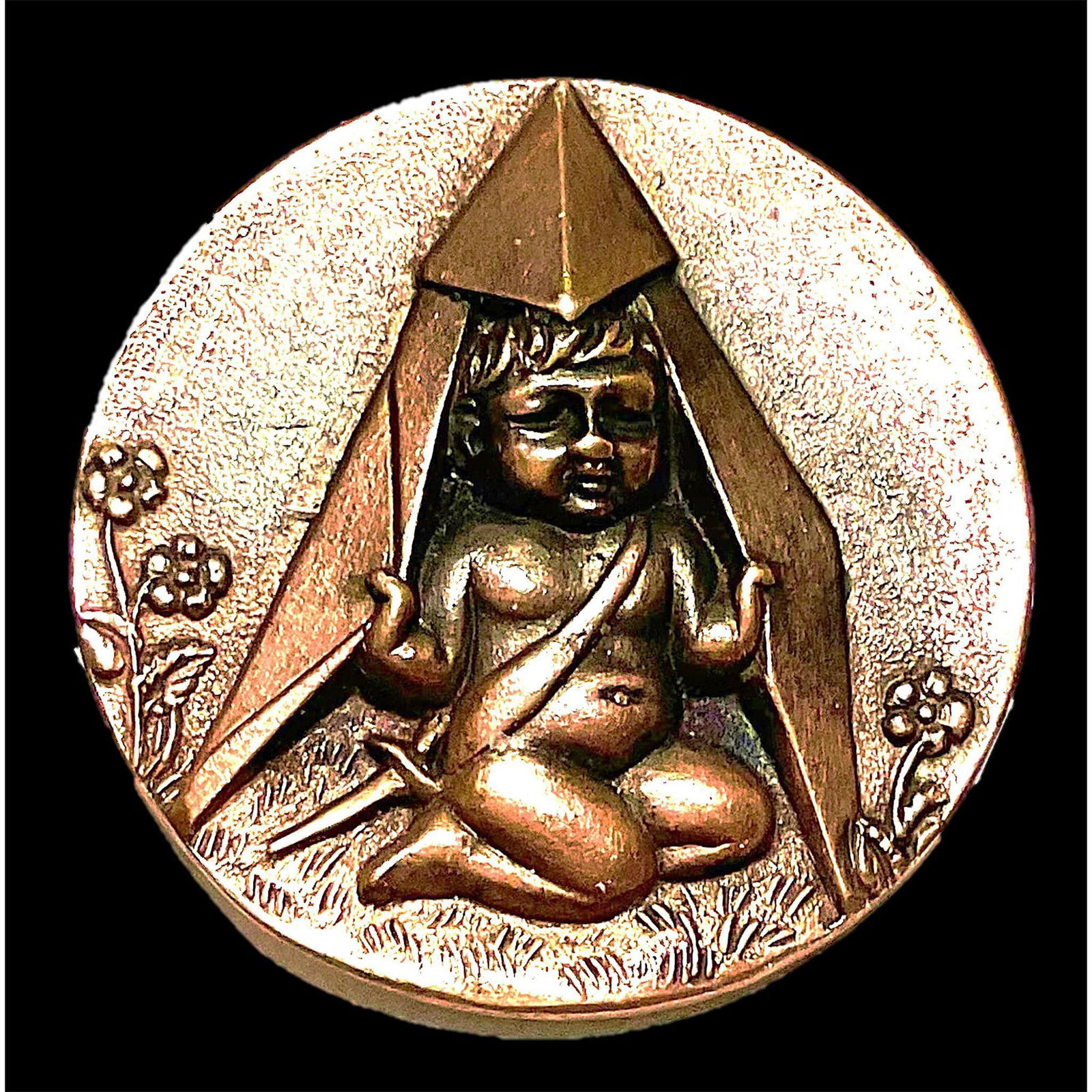 A division one scarce metal picture button: 1 Medium size late 19th century picture button in relief. This hard to find button is not pictured in the BBB as I had thought it was. After consulting with several people who either had never seen th