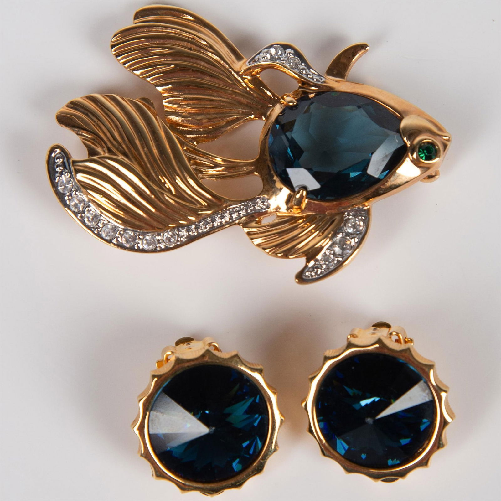 3pc Gold Tone and Rhinestone /Crystal Brooch and Earrings (1 of 2)