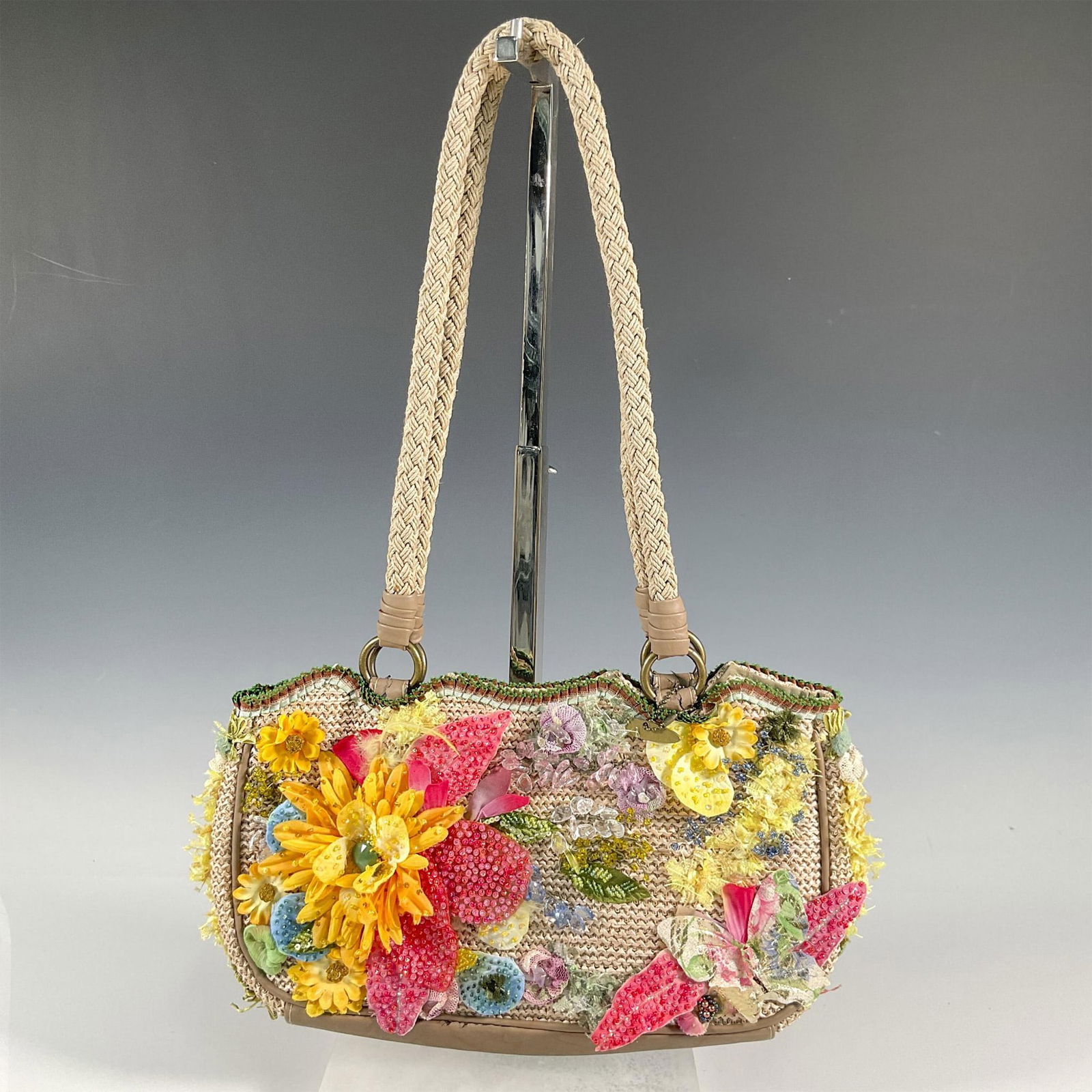 Mary Frances Purse, Summertime Flowers w/Basketweave (1 of 4)