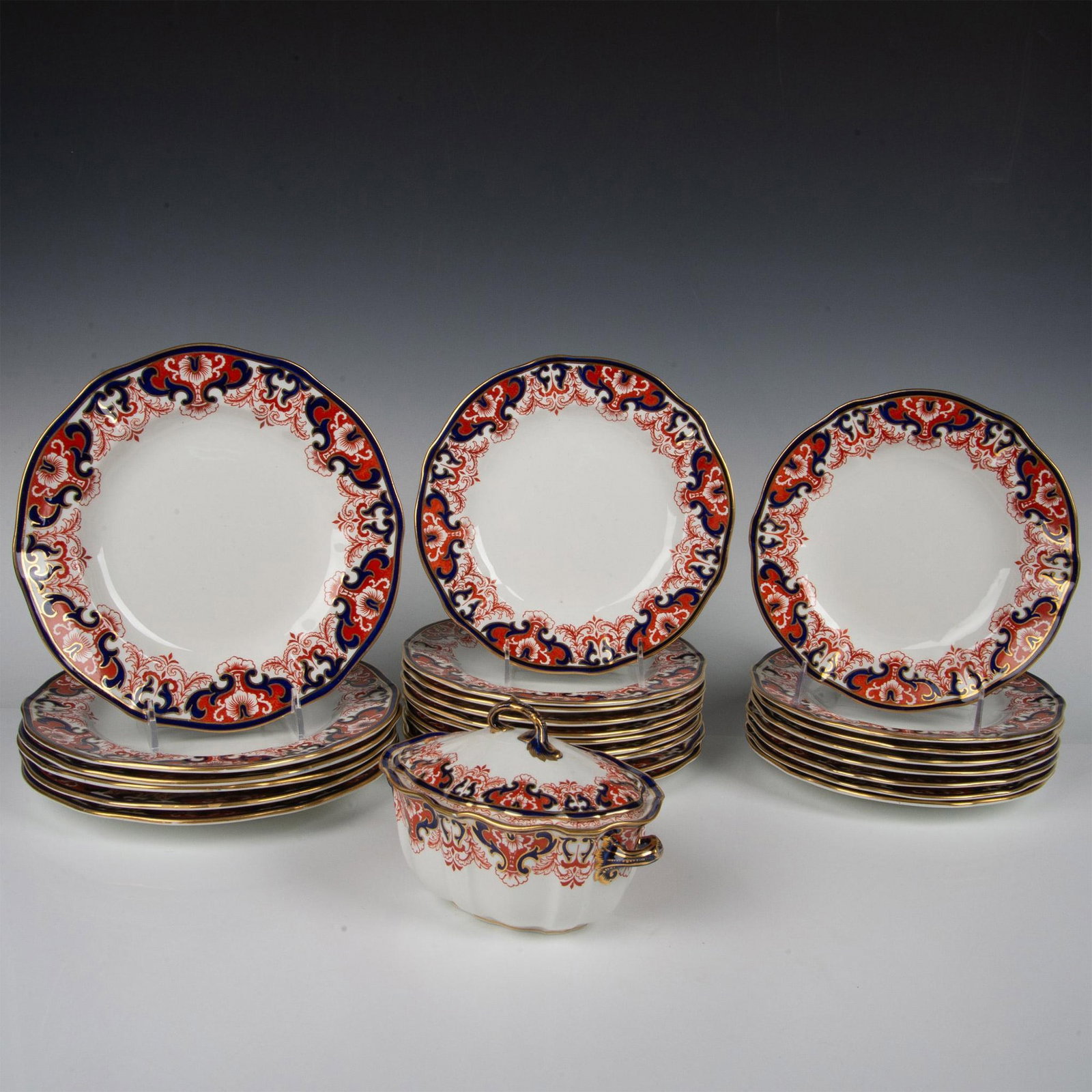 25pc Royal Crown Derby Porcelain Dinner Ware, Imari (1 of 14)