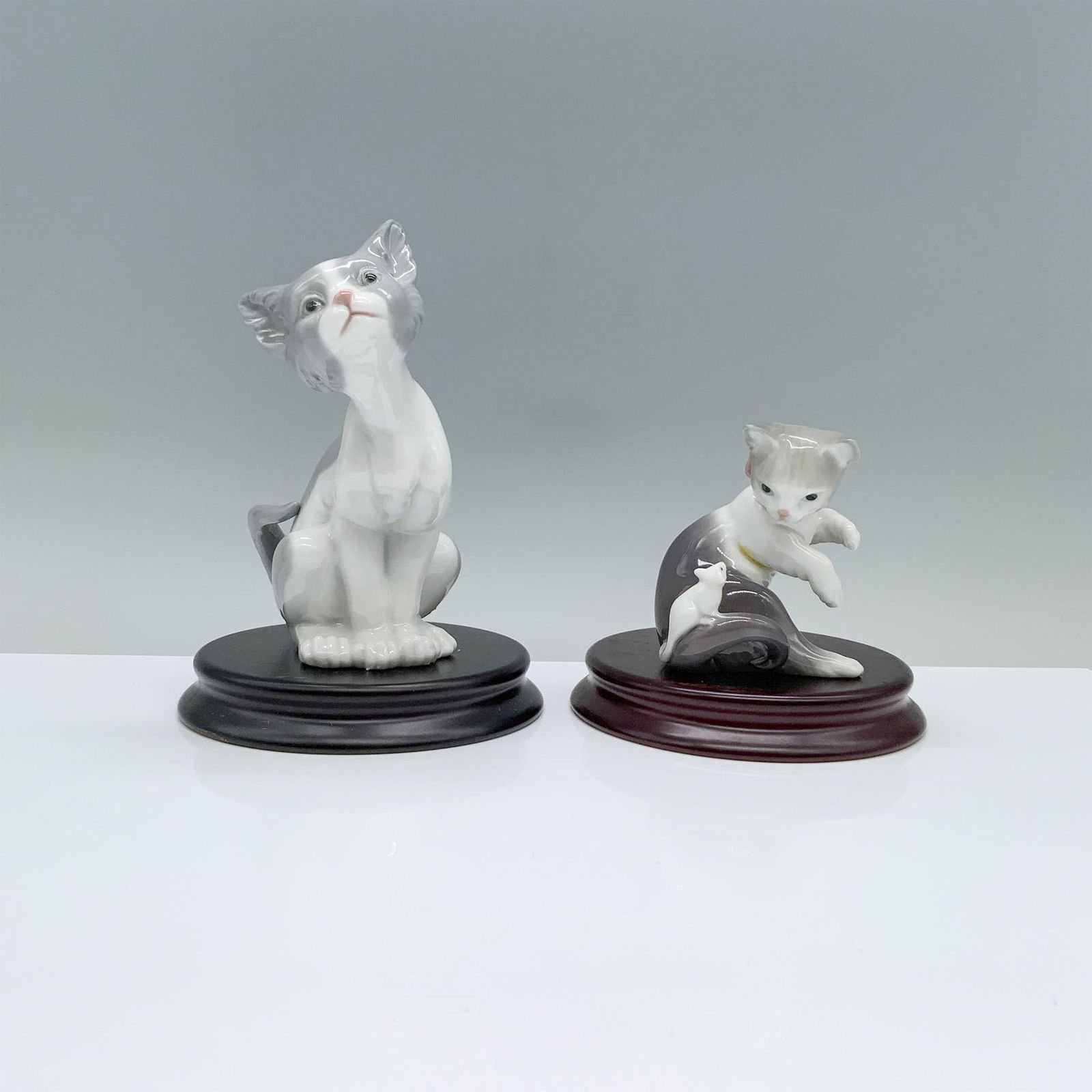 2pc Lladro Porcelain Figurines with Base, Cat, Cat and Mouse (1 of 4)