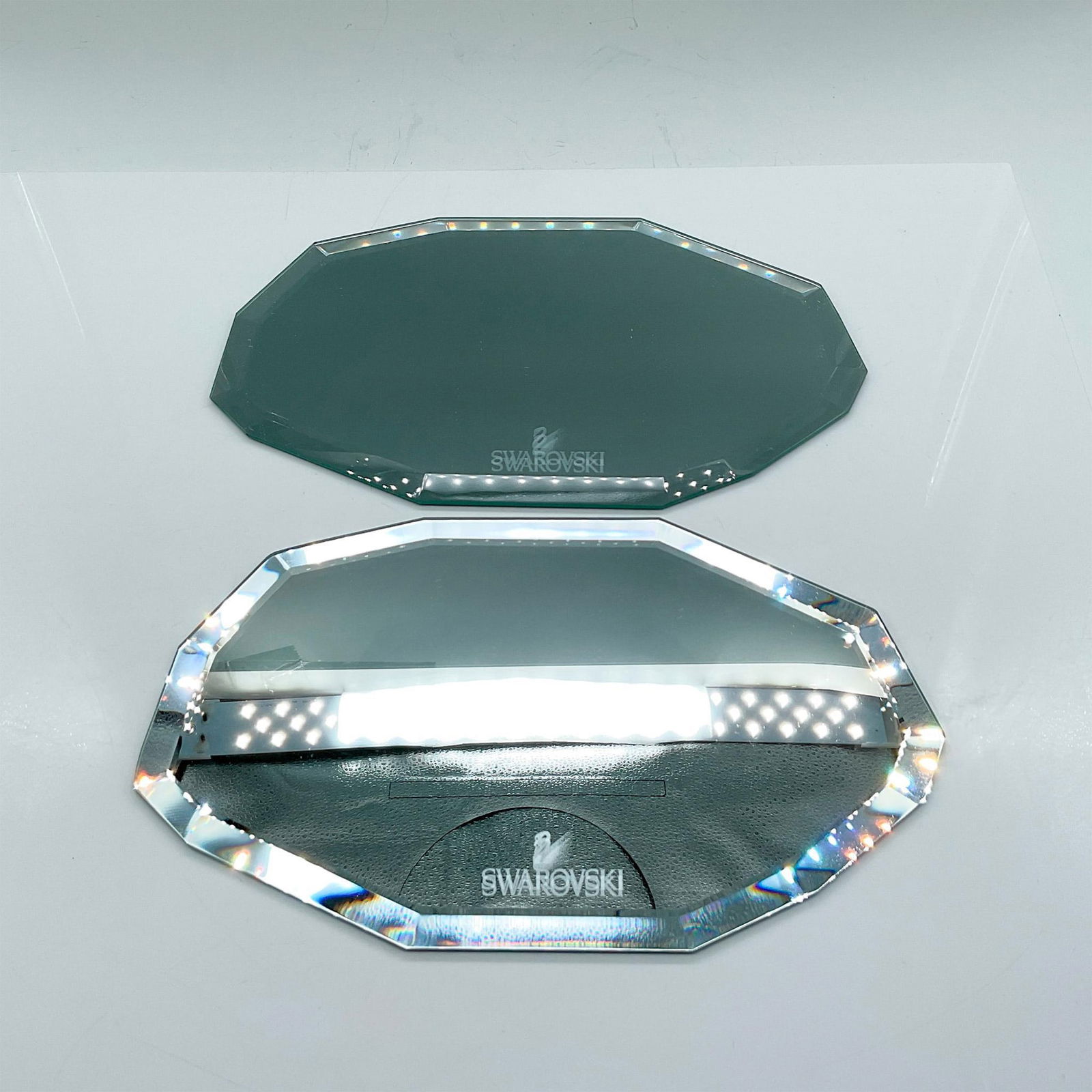 2pc Oval Swarovski Display Mirrors (1 of 3)