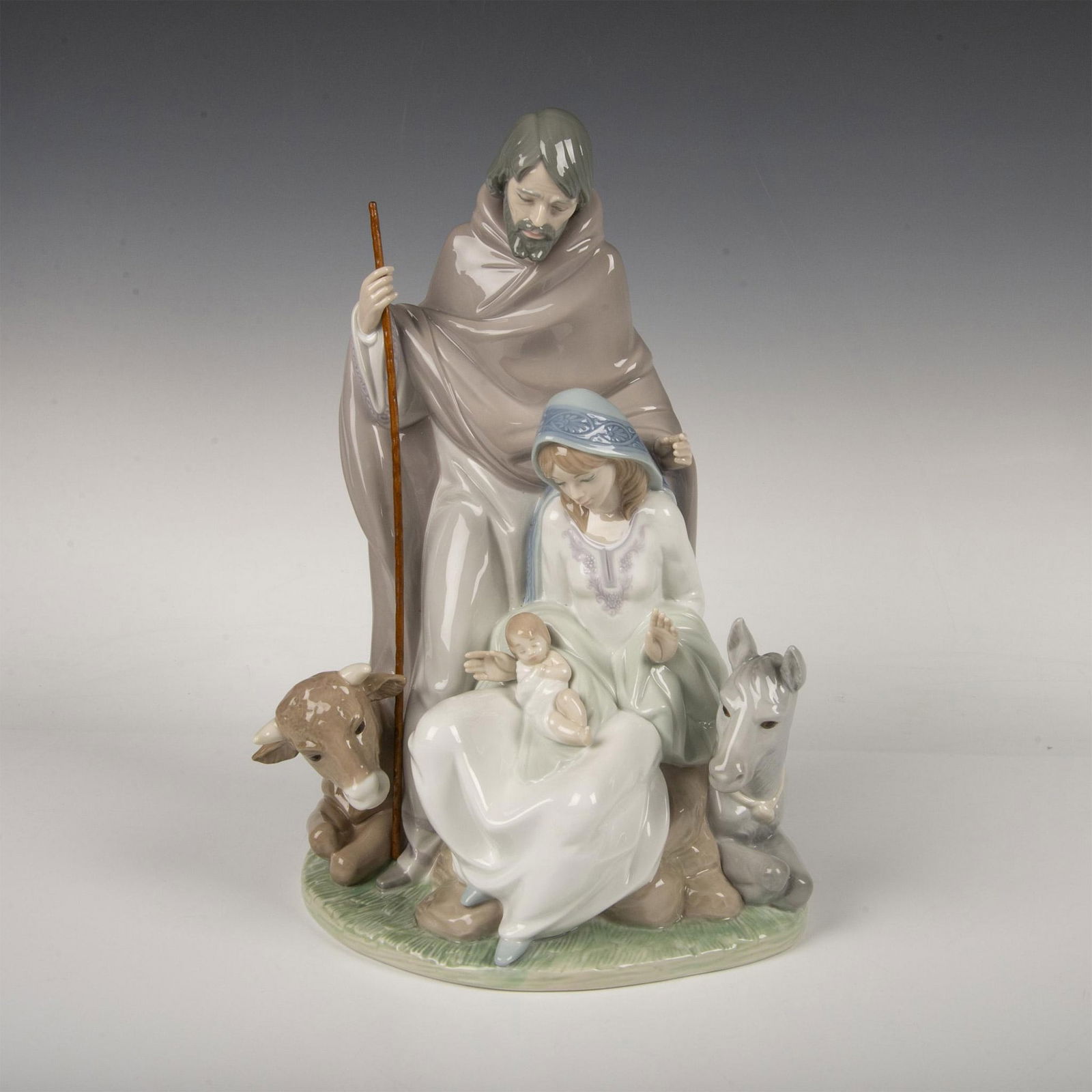 Joyful Event 1006008 - Lladro Porcelain Figurine (1 of 5)