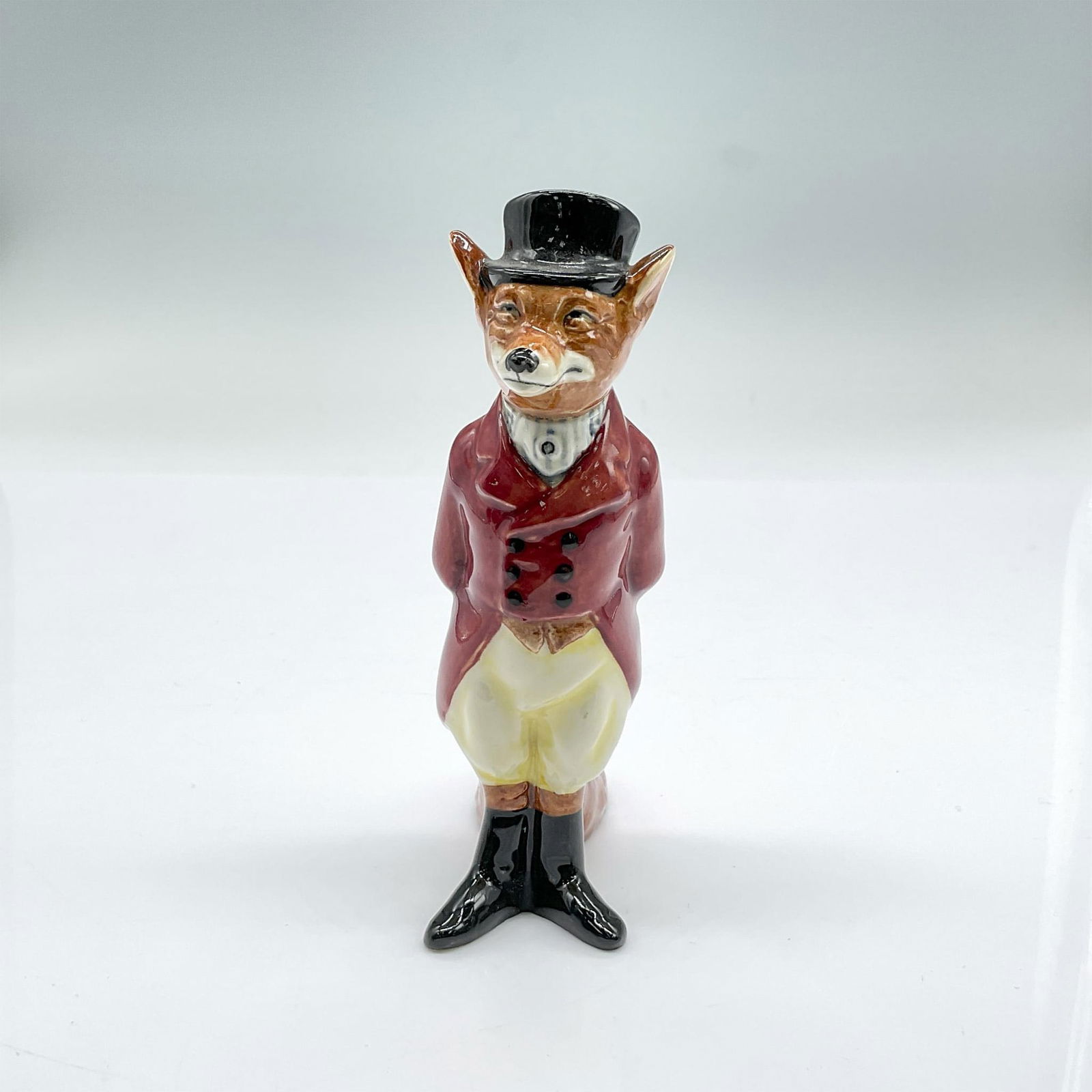 The Huntsman Fox - D6448 - Royal Doulton Figurine (1 of 3)
