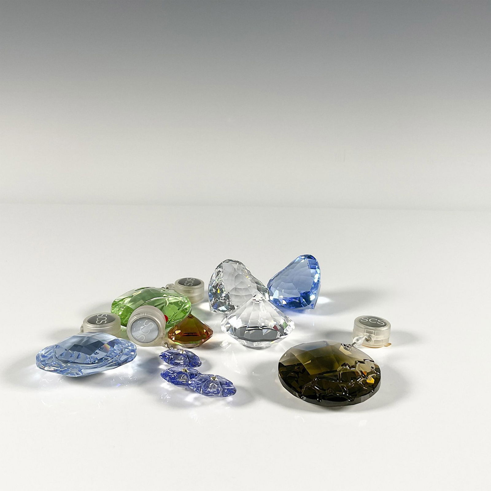 8pc Swarovski Crystal Suncatchers and Paperweights (1 of 2)