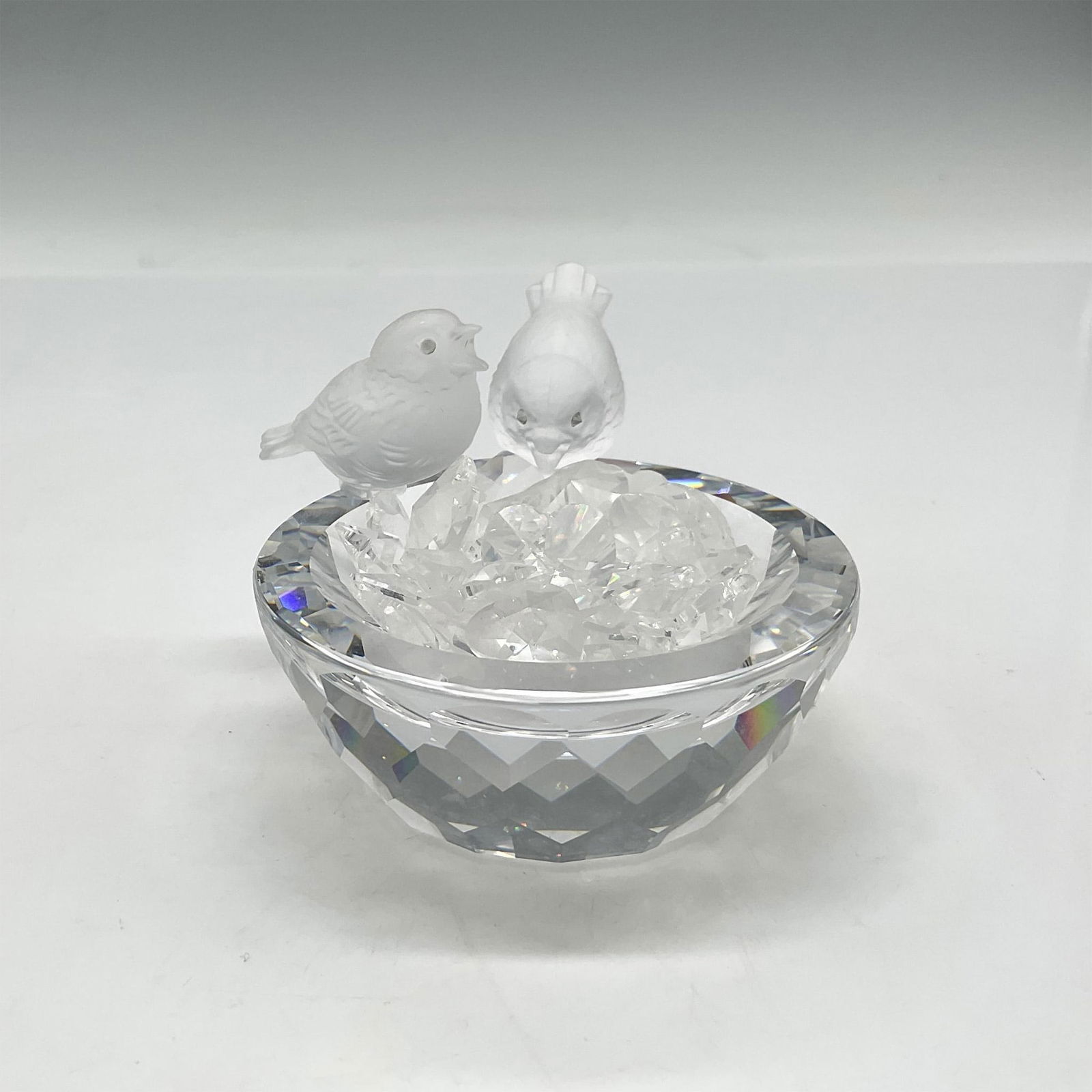 Swarovski Crystal Figurine, Bird Bath with Crystals (1 of 4)