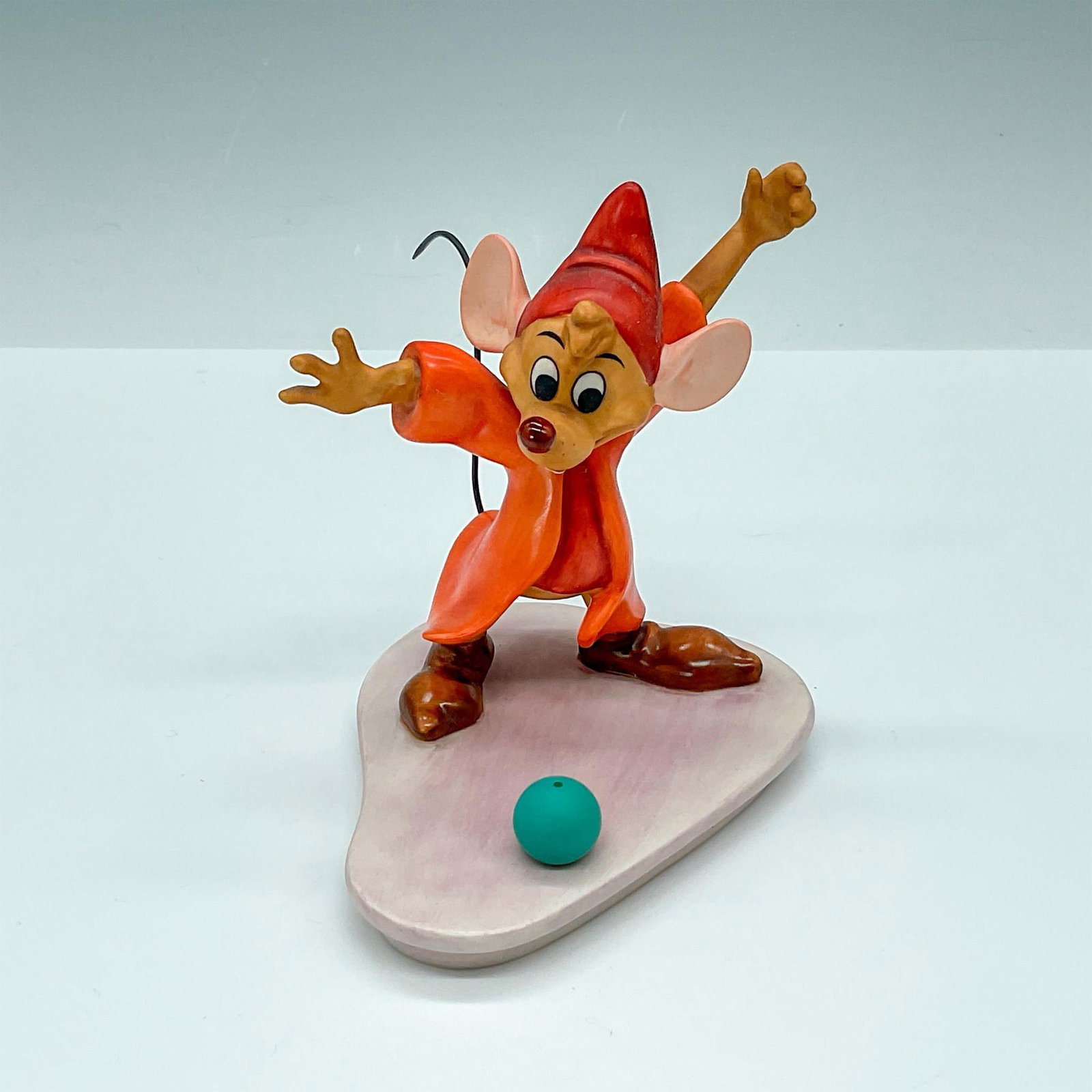 Walt Disney Classics Collection Figurine, Jaq: Jaq Mouse stands in an excited pose as he spots trimming on the floor in front of him. This item has its original box which measures 7.5"L x 5.5"W x 7.5"H. Certificate of Authenticity included. Walt D