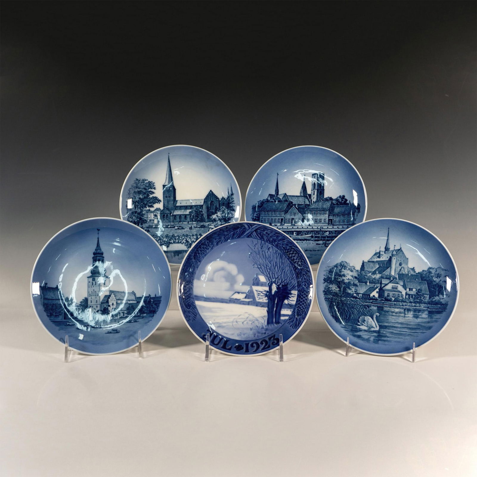 5pc Royal Copenhagen Wall Plates, Scenes of Denmark (1 of 3)