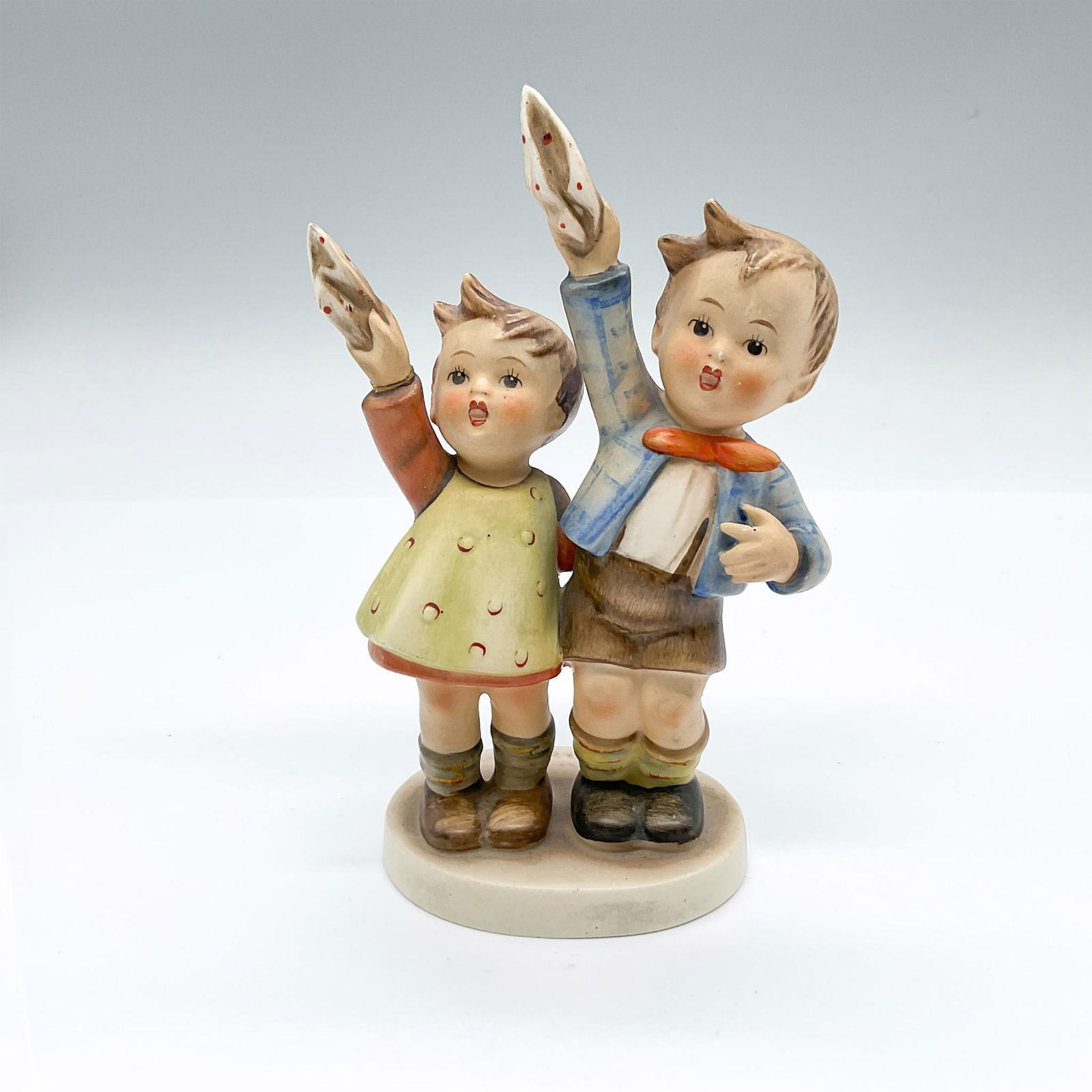 Goebel Hummel Porcelain Figurine, Auf Wiedersehen (1 of 3)