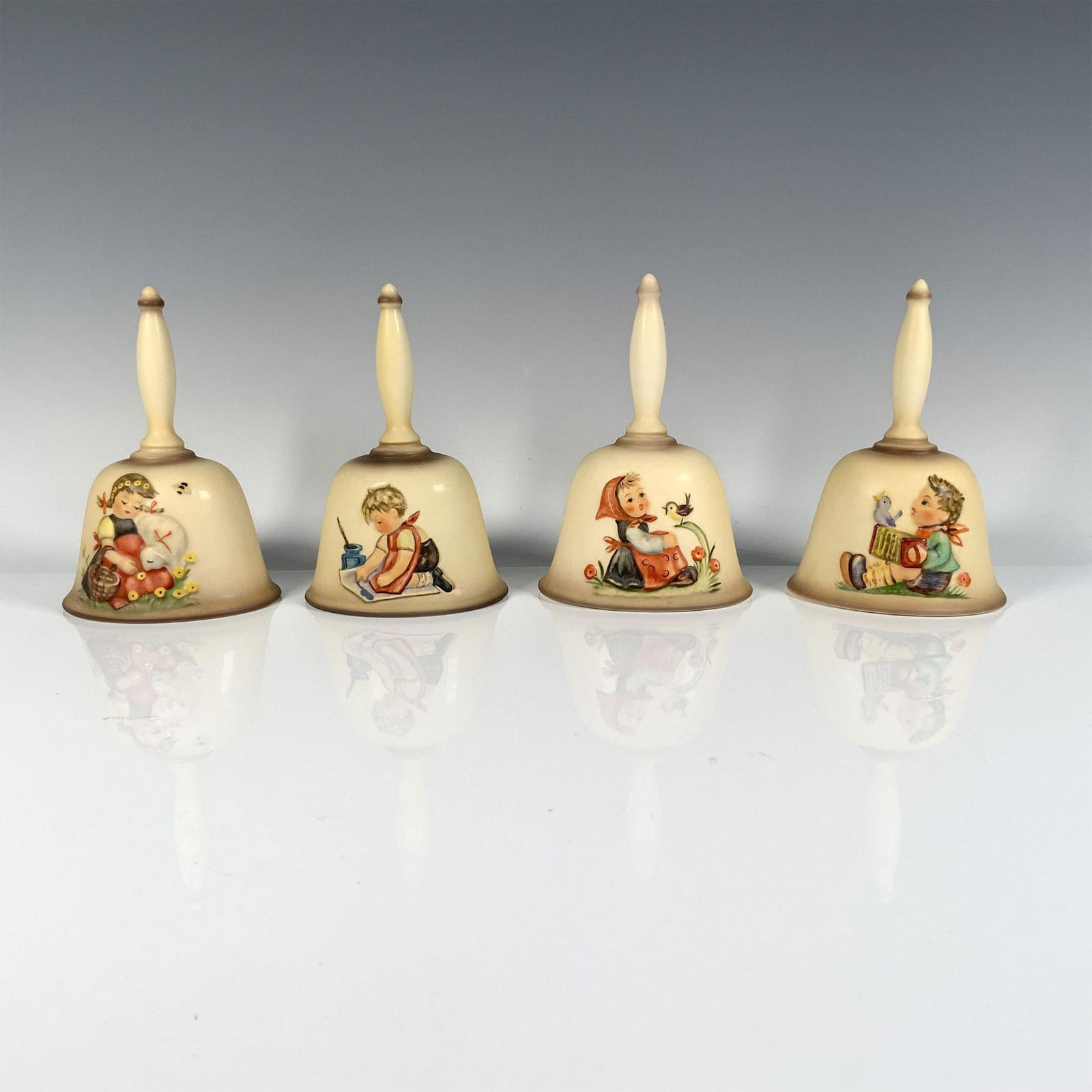 4pc Goebel Hummel Annual Bells, HUM 700, 703, 709, 713 (1 of 3)