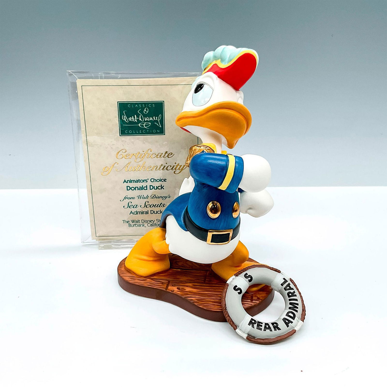 Walt Disney Classic Collection Figurine Donald Duck (1 of 4)