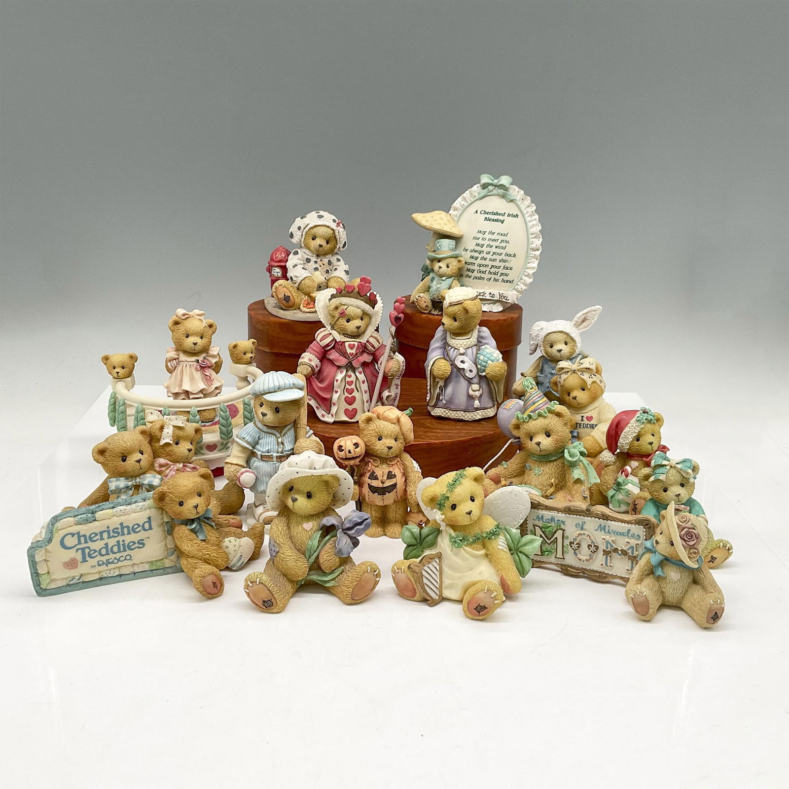 21pc Cherished Teddies Figurines + Bases (1 of 3)