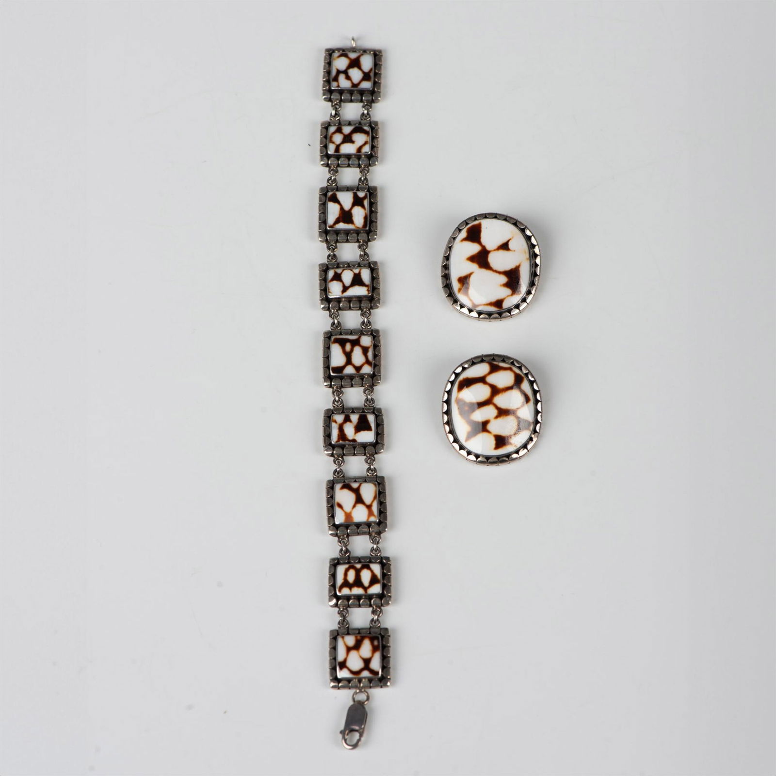 2pc Sterling & Conch Shell Clip On Earrings and Bracelet (1 of 4)