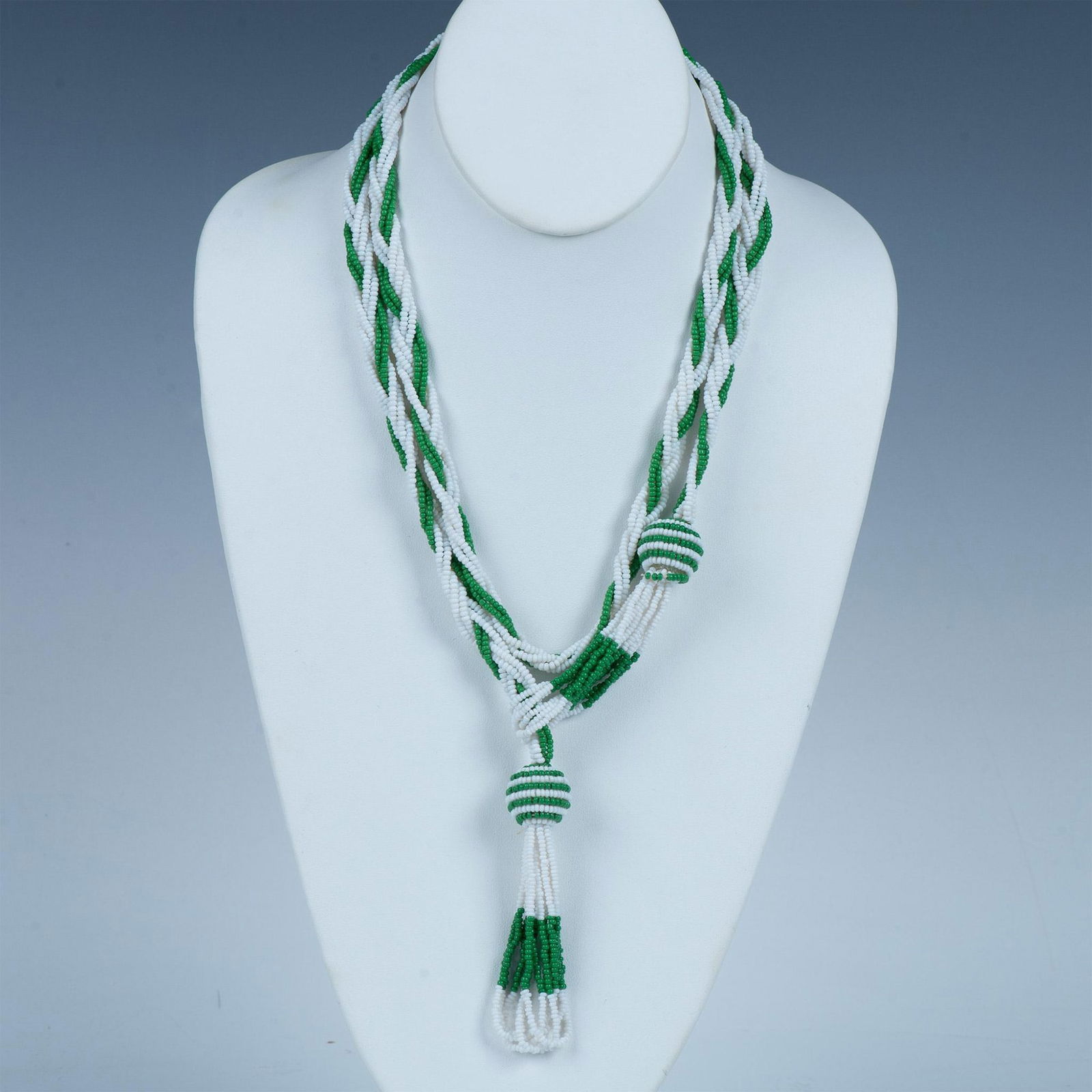 Retro Green & White Beaded Tassel Lariat Necklace (1 of 5)