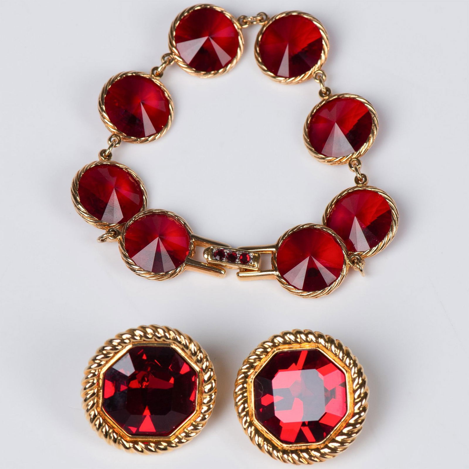 3pc Swarovski Gold Tone & Red Stone Bracelet and Earrings (1 of 5)