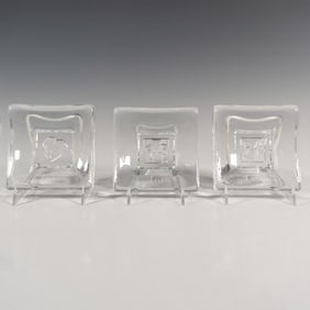 3pc Kosta Boda by Bertil Vallien Glass Plates, Days