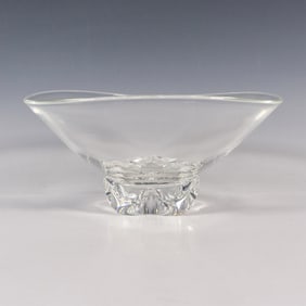 Steuben by Donald Pollard Glass Centerpiece Bowl