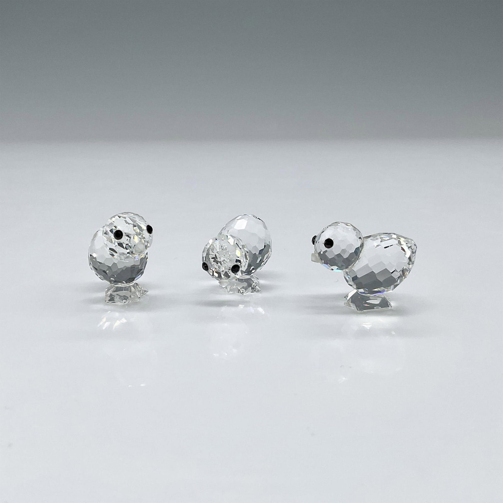 Swarovski Crystal Figurines, Chicks Mini (1 of 5)