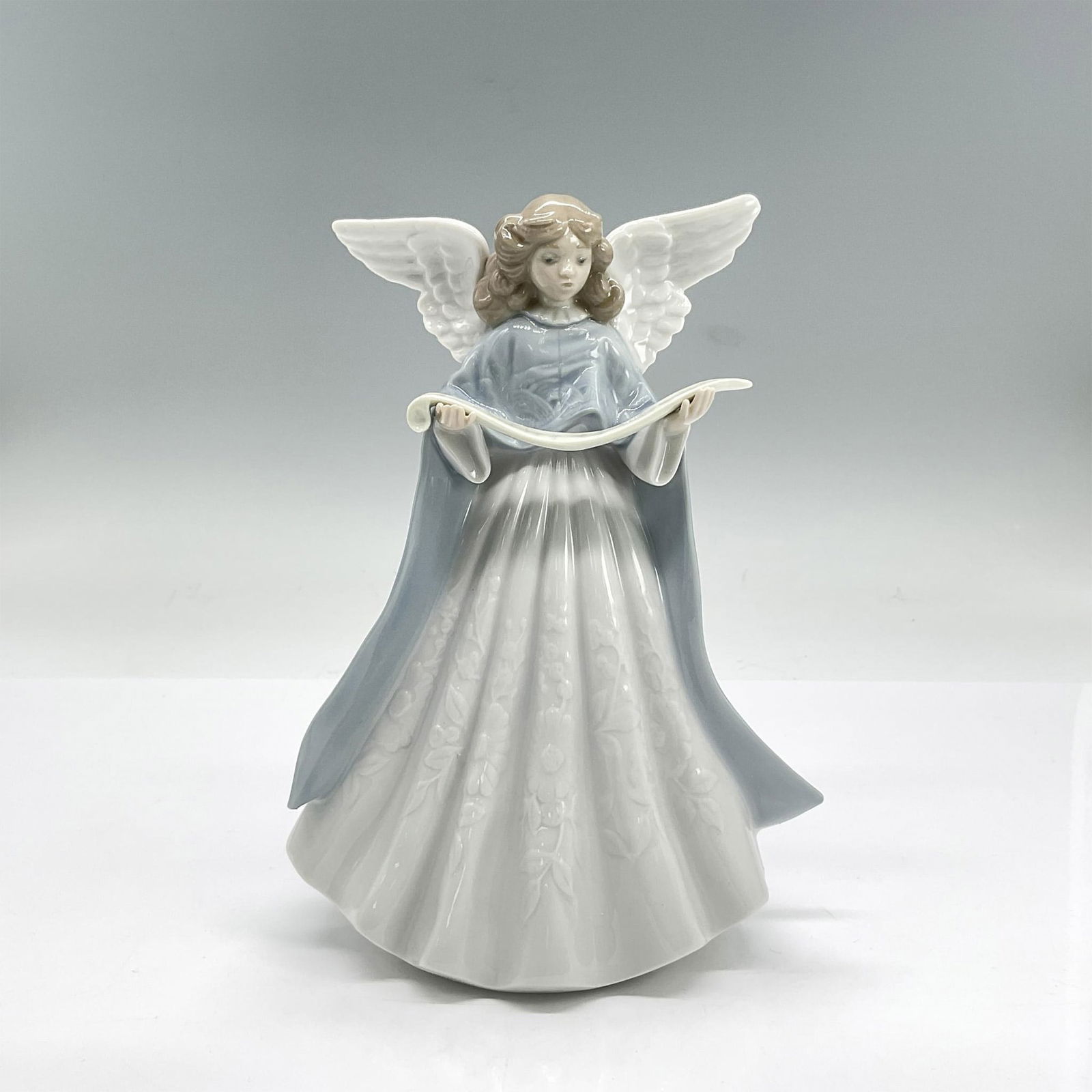 Tree Topper Angel 1005875 - Lladro Porcelain Figurine (1 of 4)